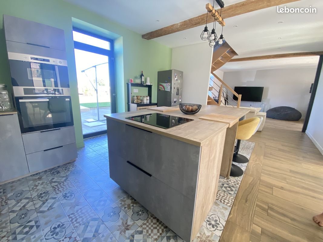 Maison à vendre, 228m², Saint-André-le-Puy