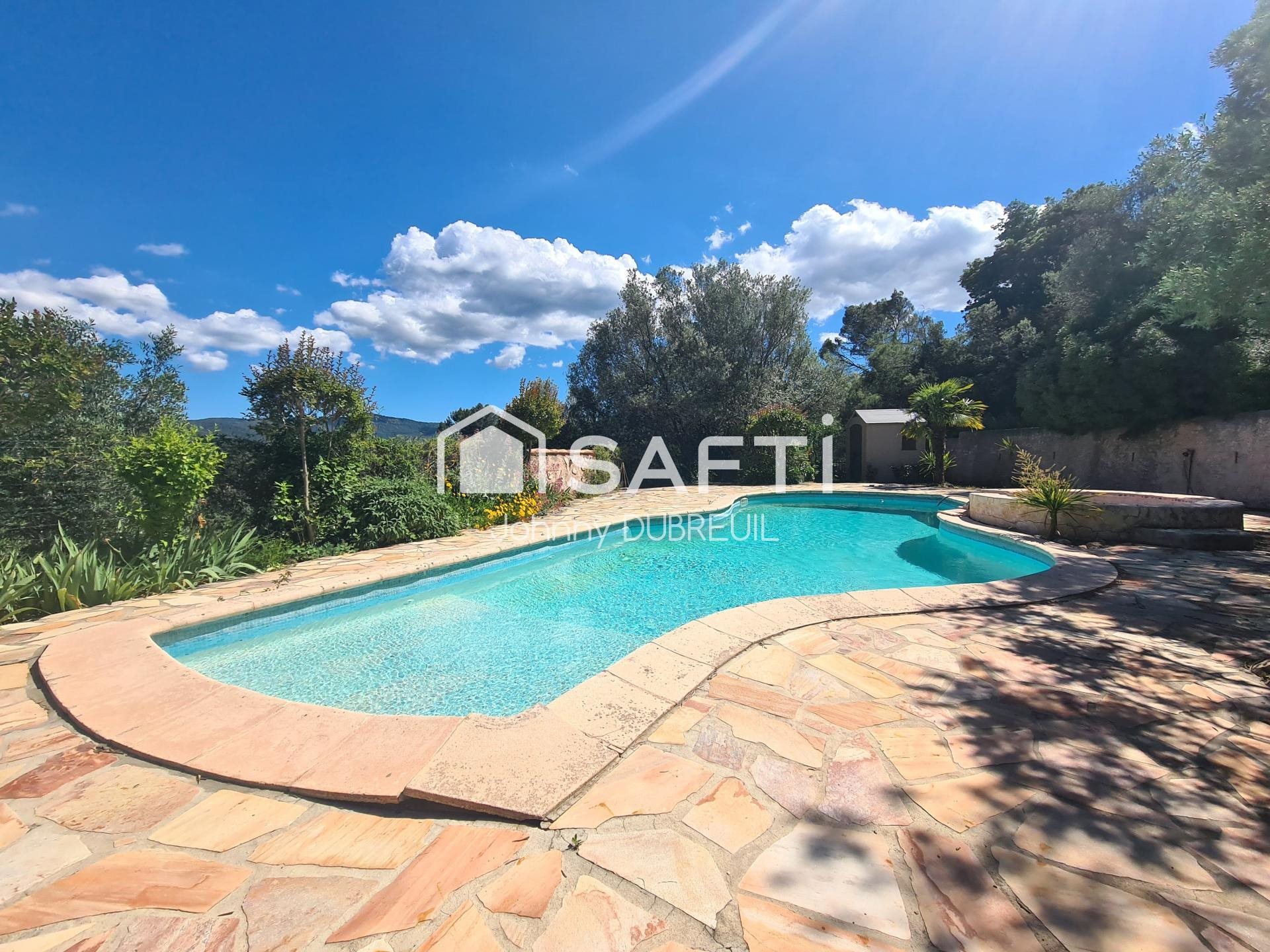 Maison à vendre, 225m², Pignans