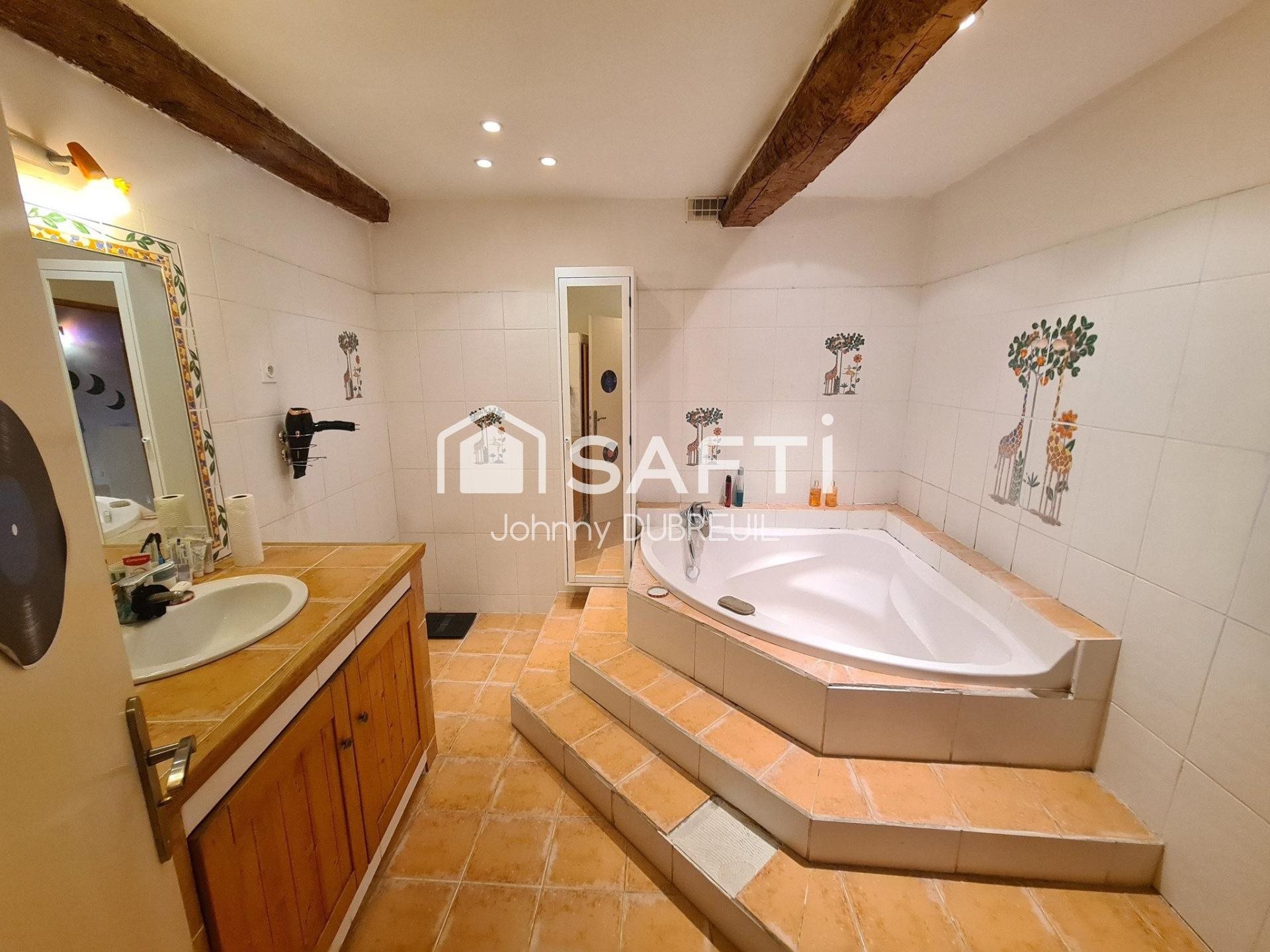 Maison à vendre, 164m², Pignans