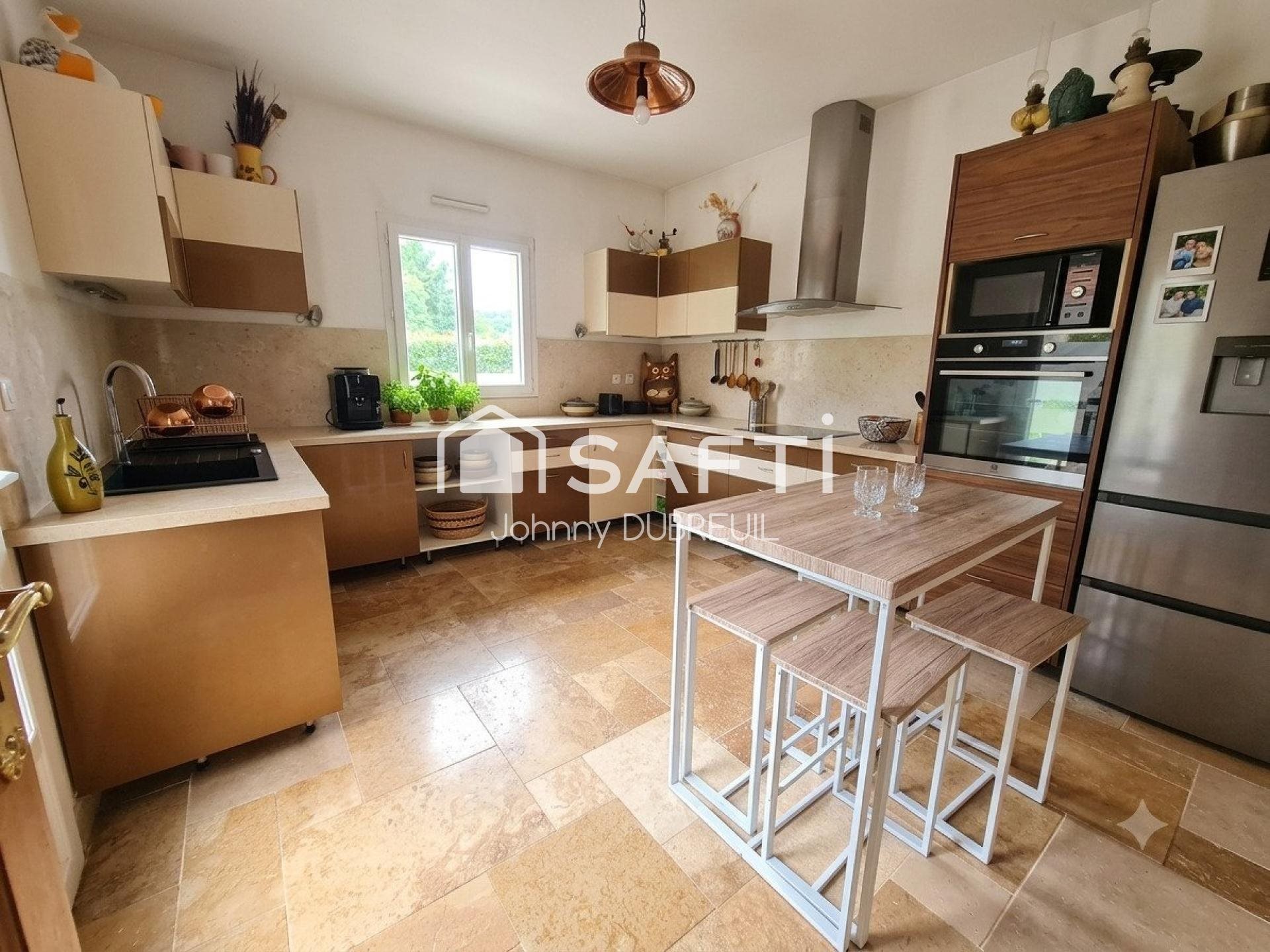 Maison à vendre, 168m², Besse-sur-Issole
