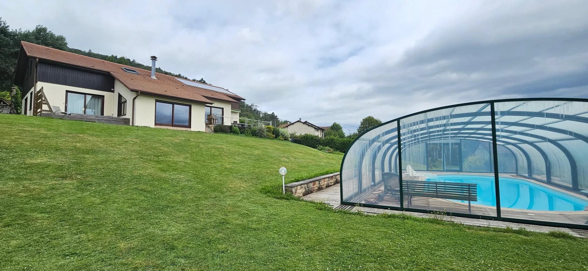 Maison à vendre, 270m², Saint-Nabord