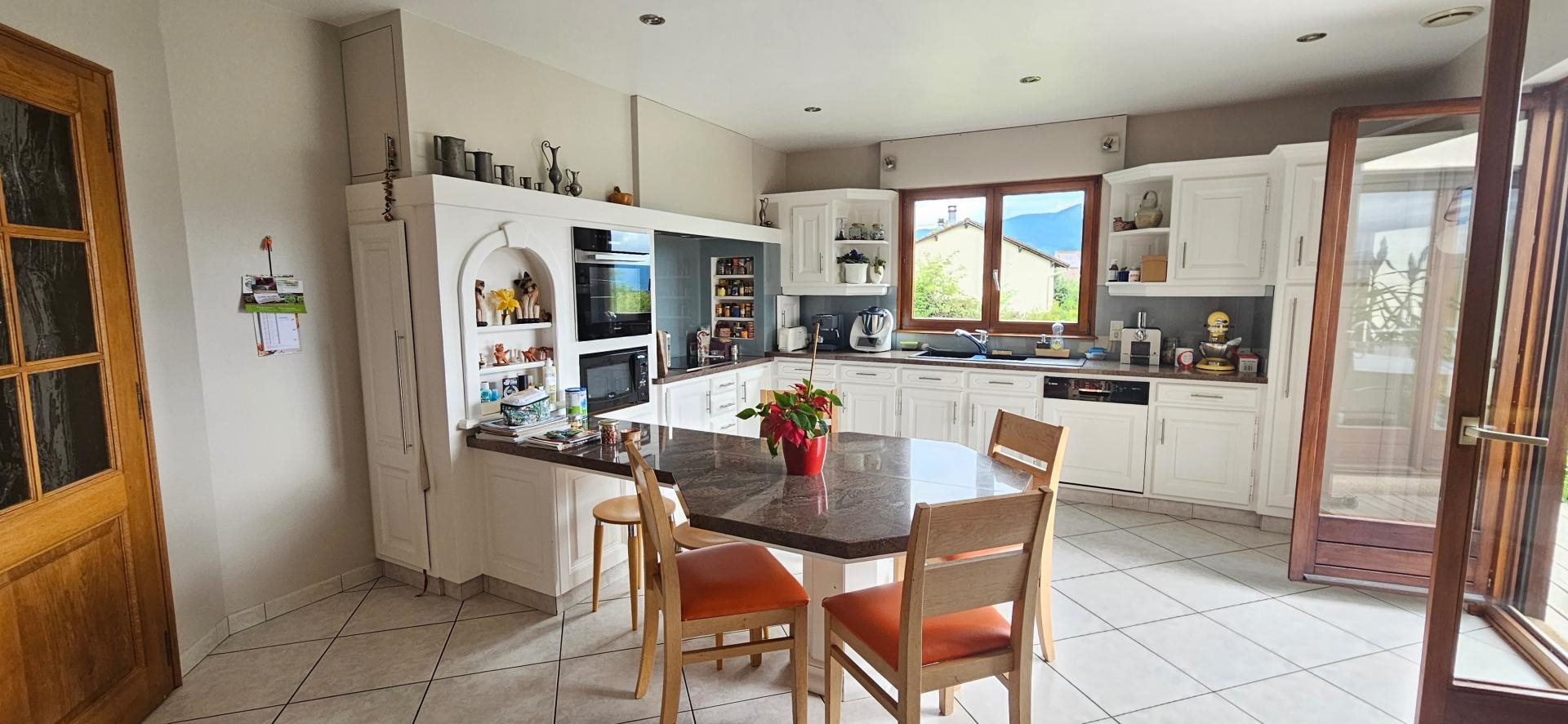 Maison à vendre, 270m², Saint-Nabord