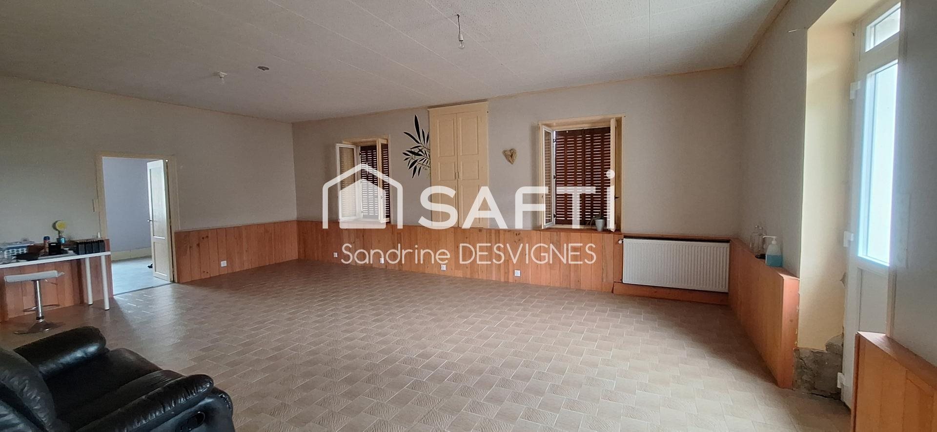 Maison à vendre, 120m², Saint-Symphorien-de-Marmagne