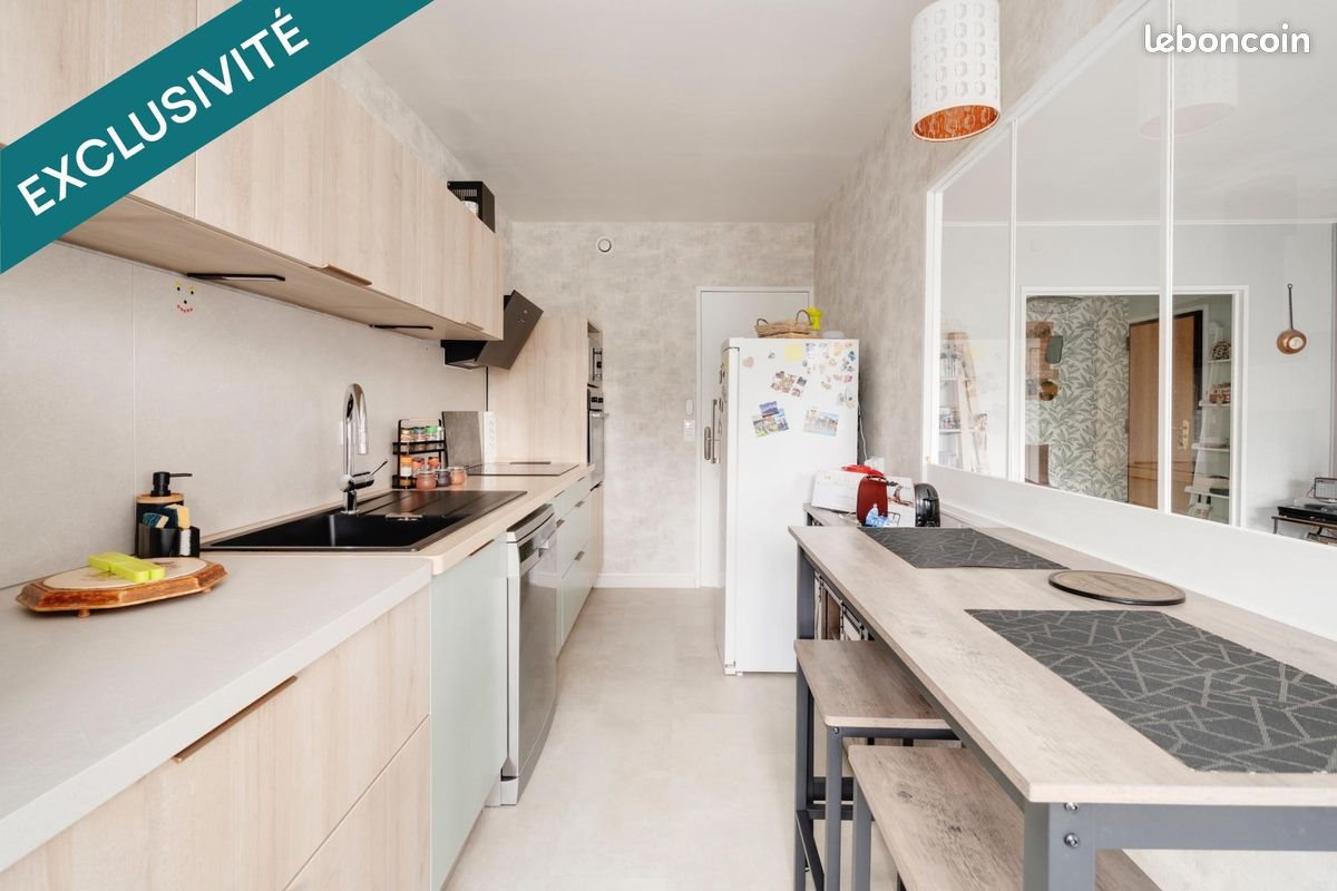 Appartement à vendre, 92m², Saint-Max