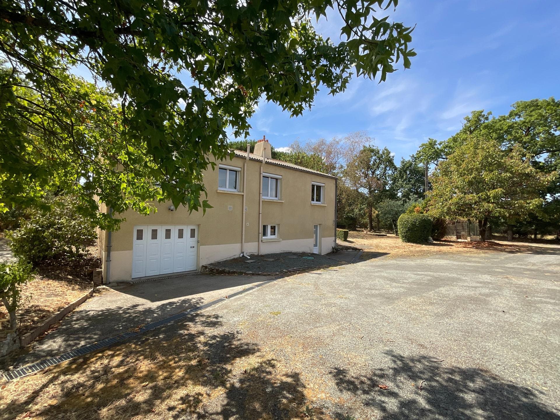 Maison à vendre, 128m², La Chaize-le-Vicomte