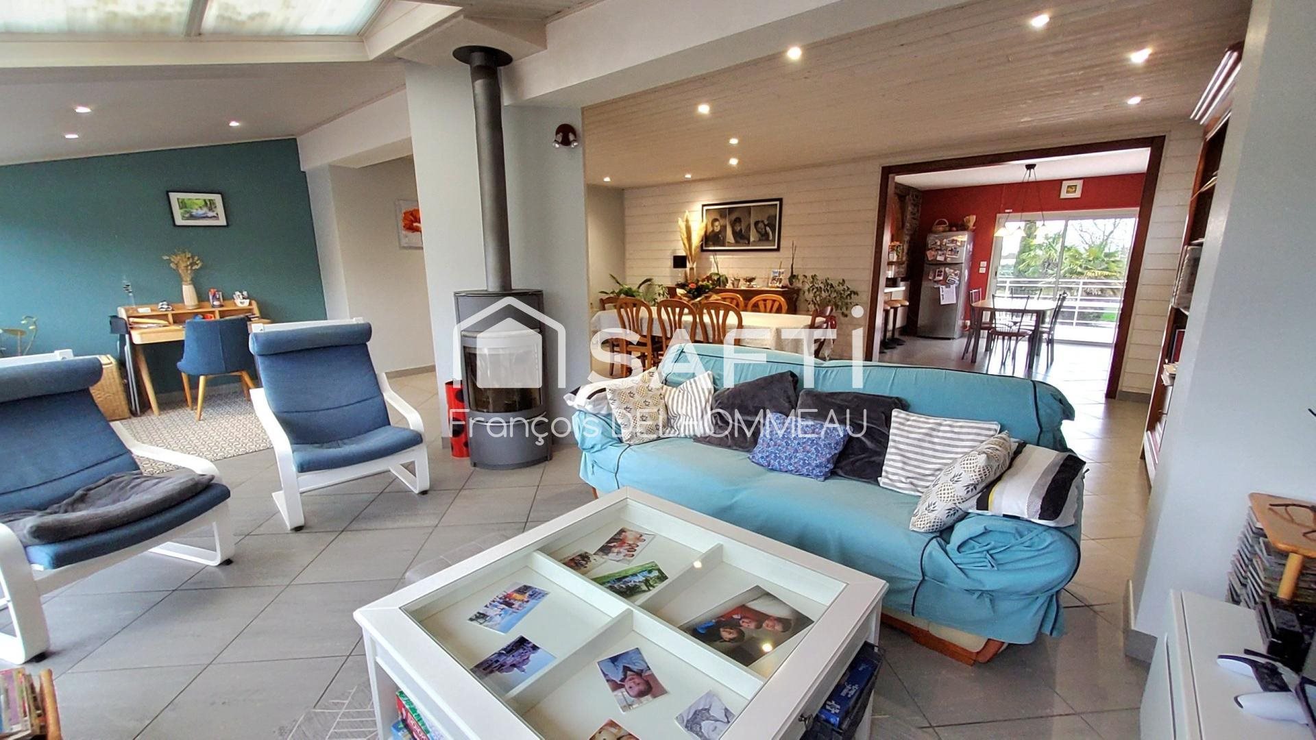 Maison à vendre, 207m², La Roche-sur-Yon