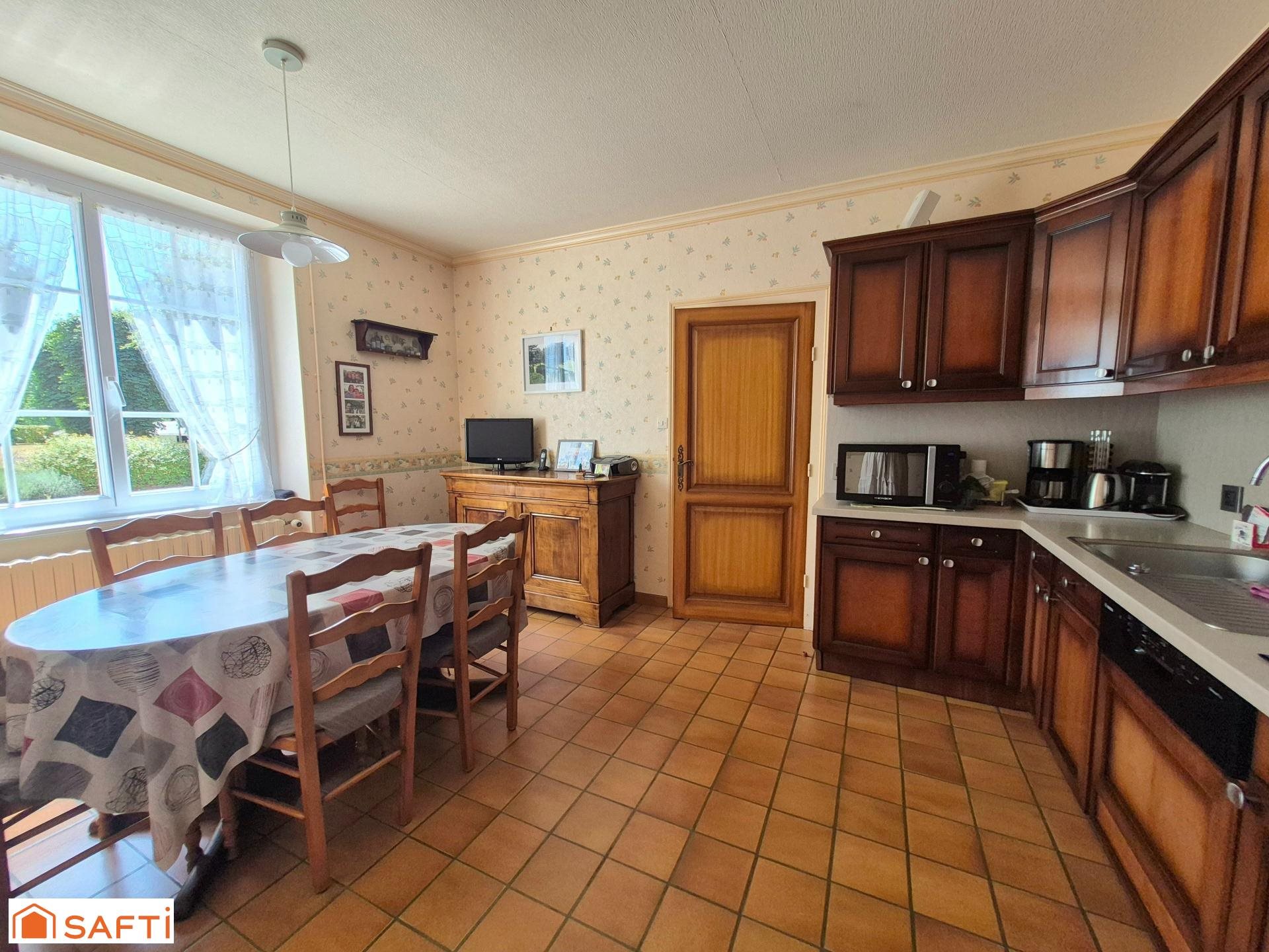 Maison à vendre, 186m², Mespaul