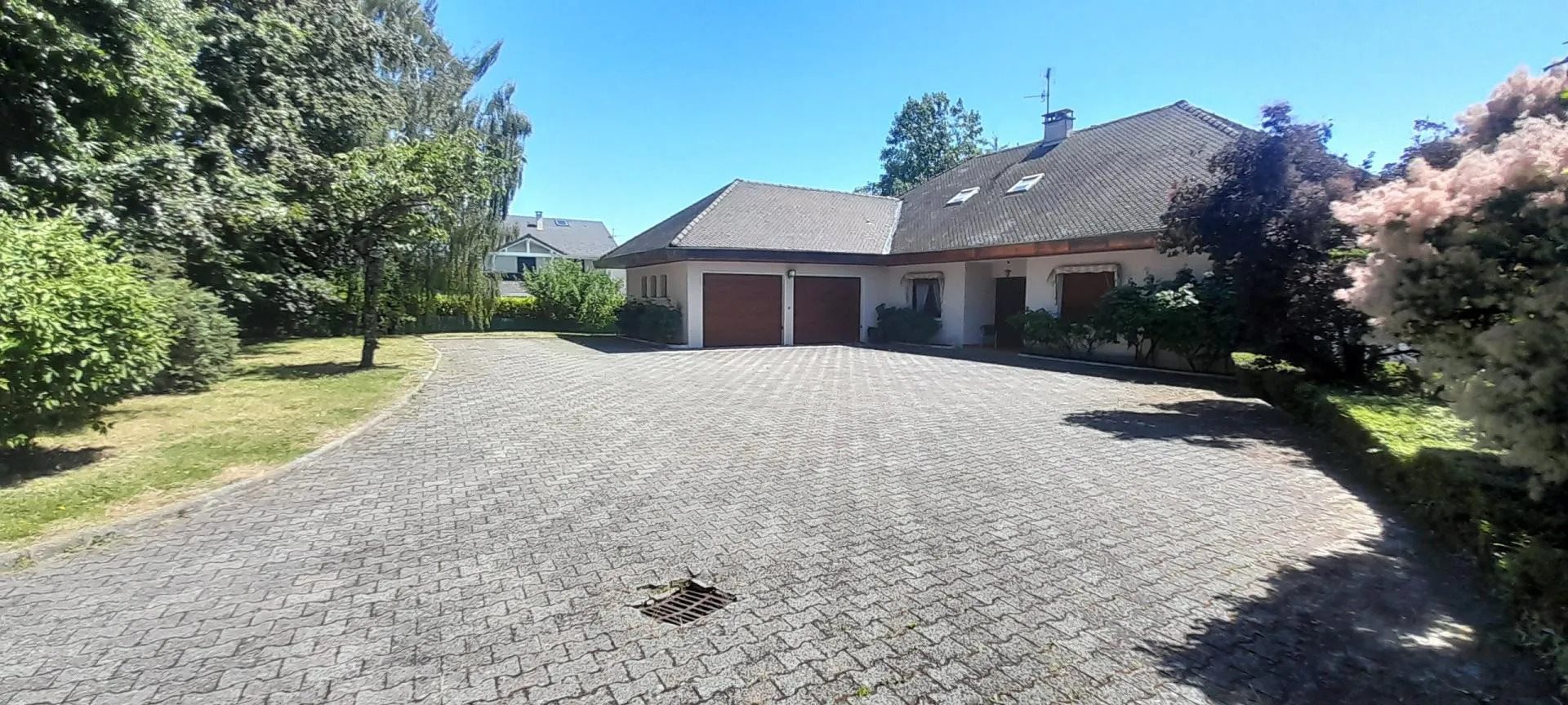 Maison à vendre, 300m², Divonne-les-Bains