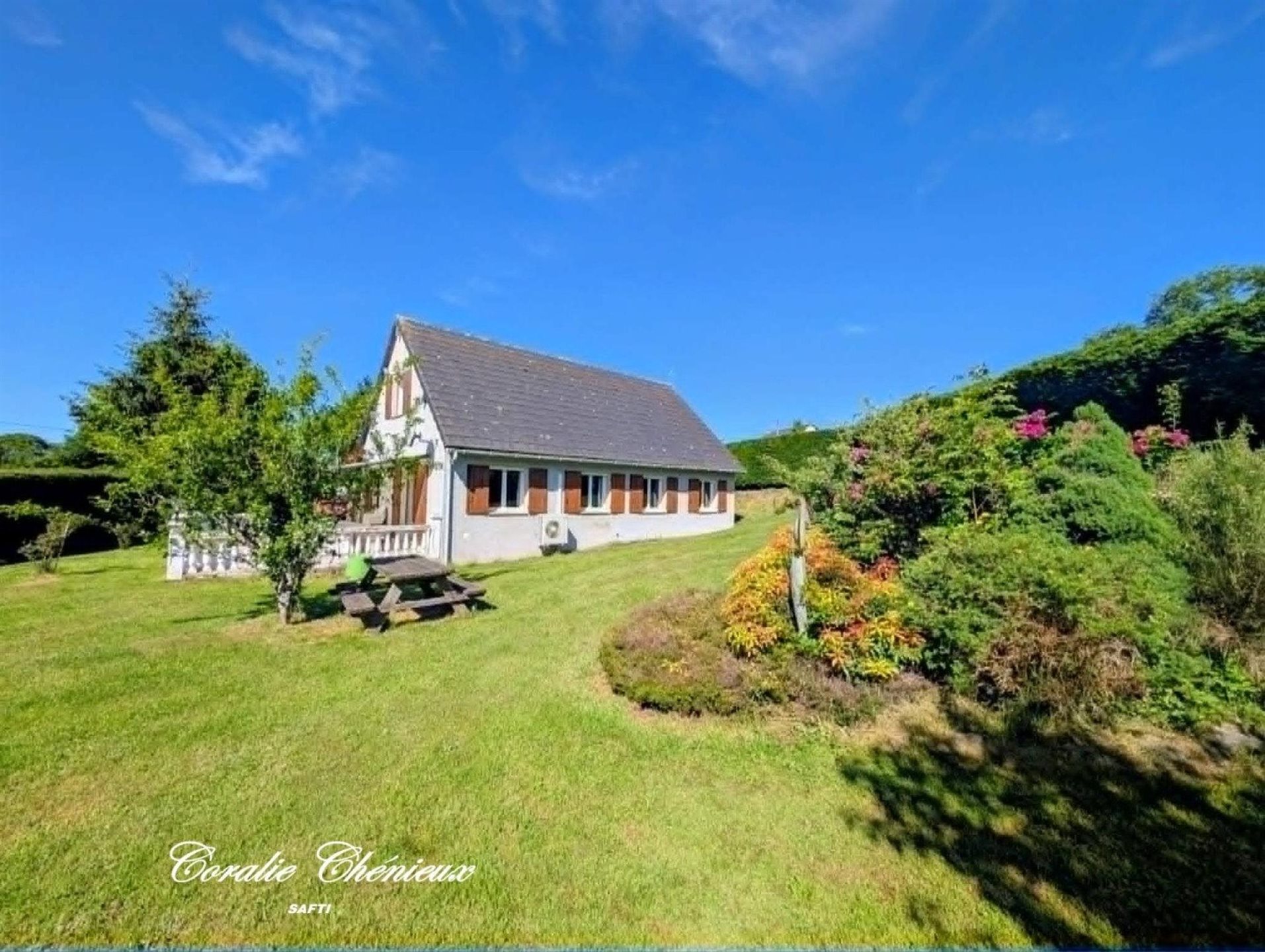 Maison à vendre, 126m², Lanobre