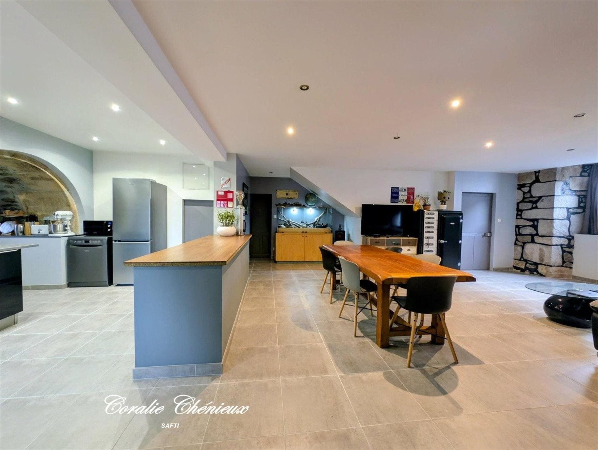 Maison à vendre, 240m², Bort-les-Orgues