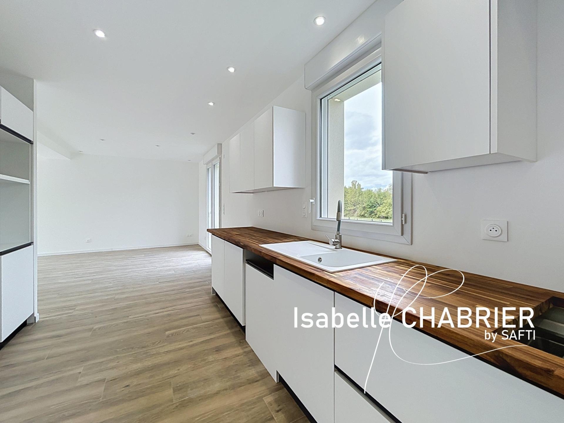 Maison à vendre, 102m², Durtal