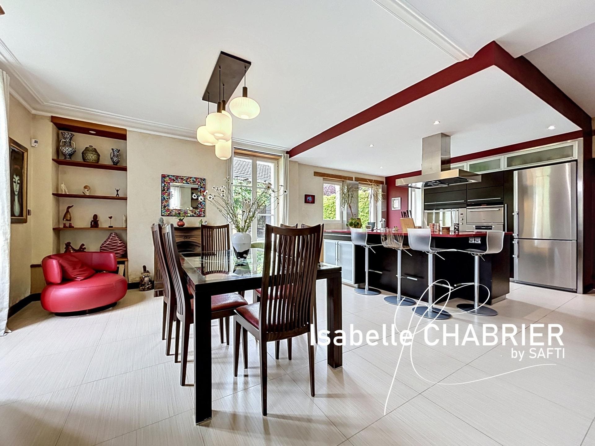 Maison à vendre, 208m², La Flèche