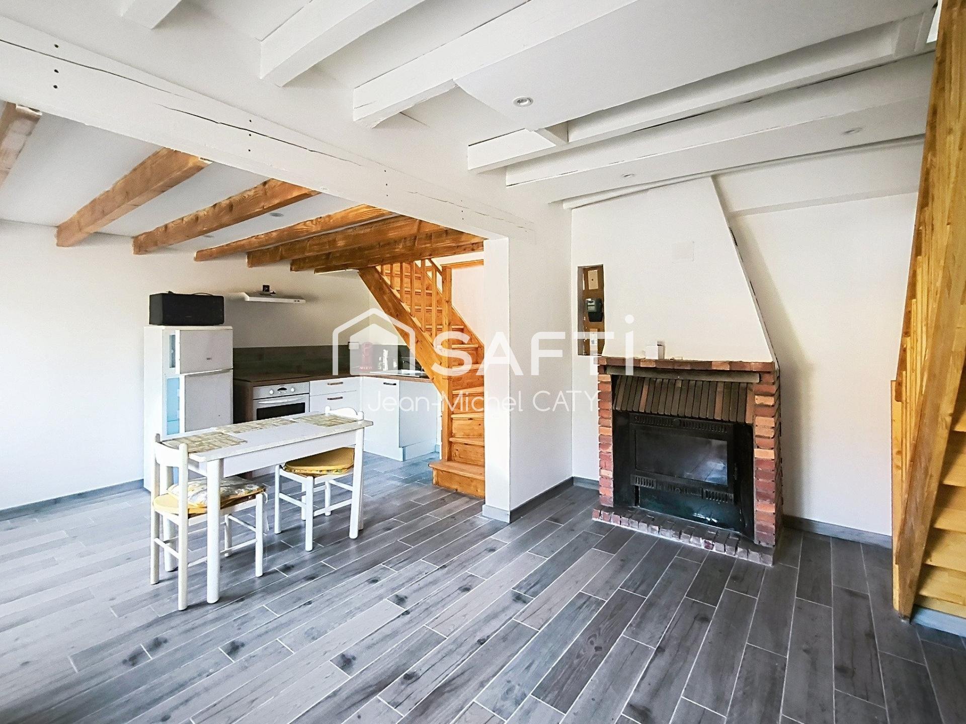 Maison à louer, 50m², Léré