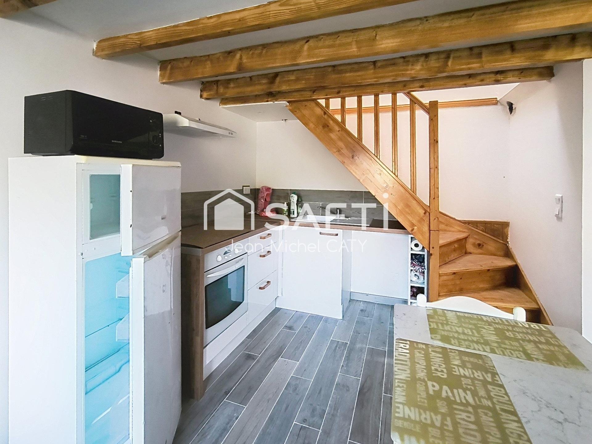 Maison à louer, 50m², Léré