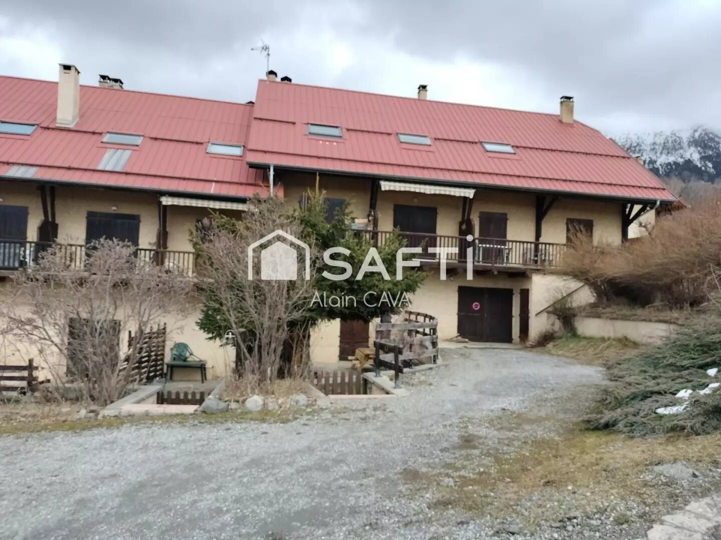 Appartement à vendre, 76m², Seyne (Le Grand Puy)