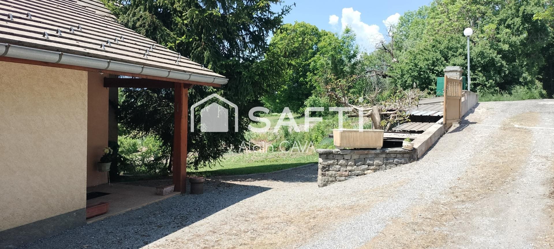 Maison à vendre, 134m², Seyne (Le Grand Puy)