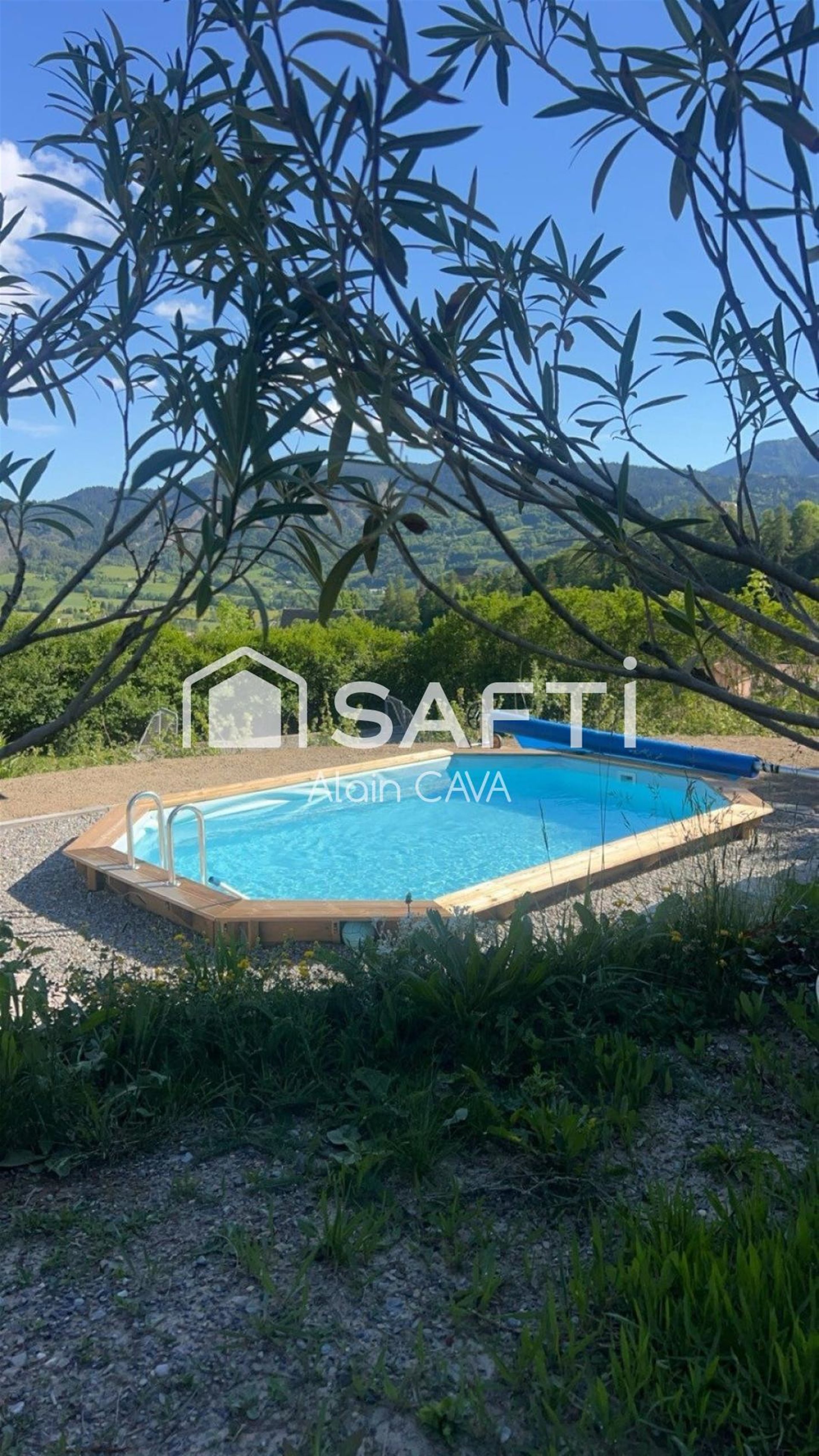 Maison à vendre, 188m², Seyne (Le Grand Puy)