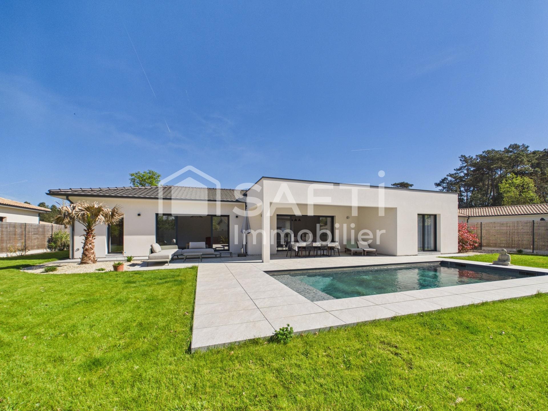 Maison à vendre, 195m², Saint-Aubin-de-Médoc