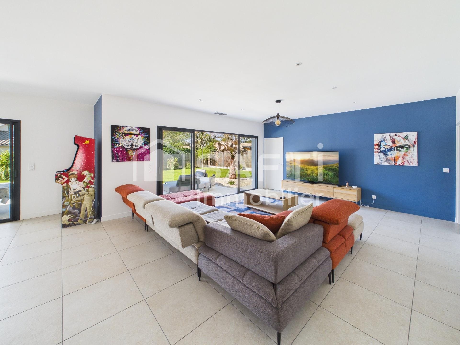Maison à vendre, 195m², Saint-Aubin-de-Médoc