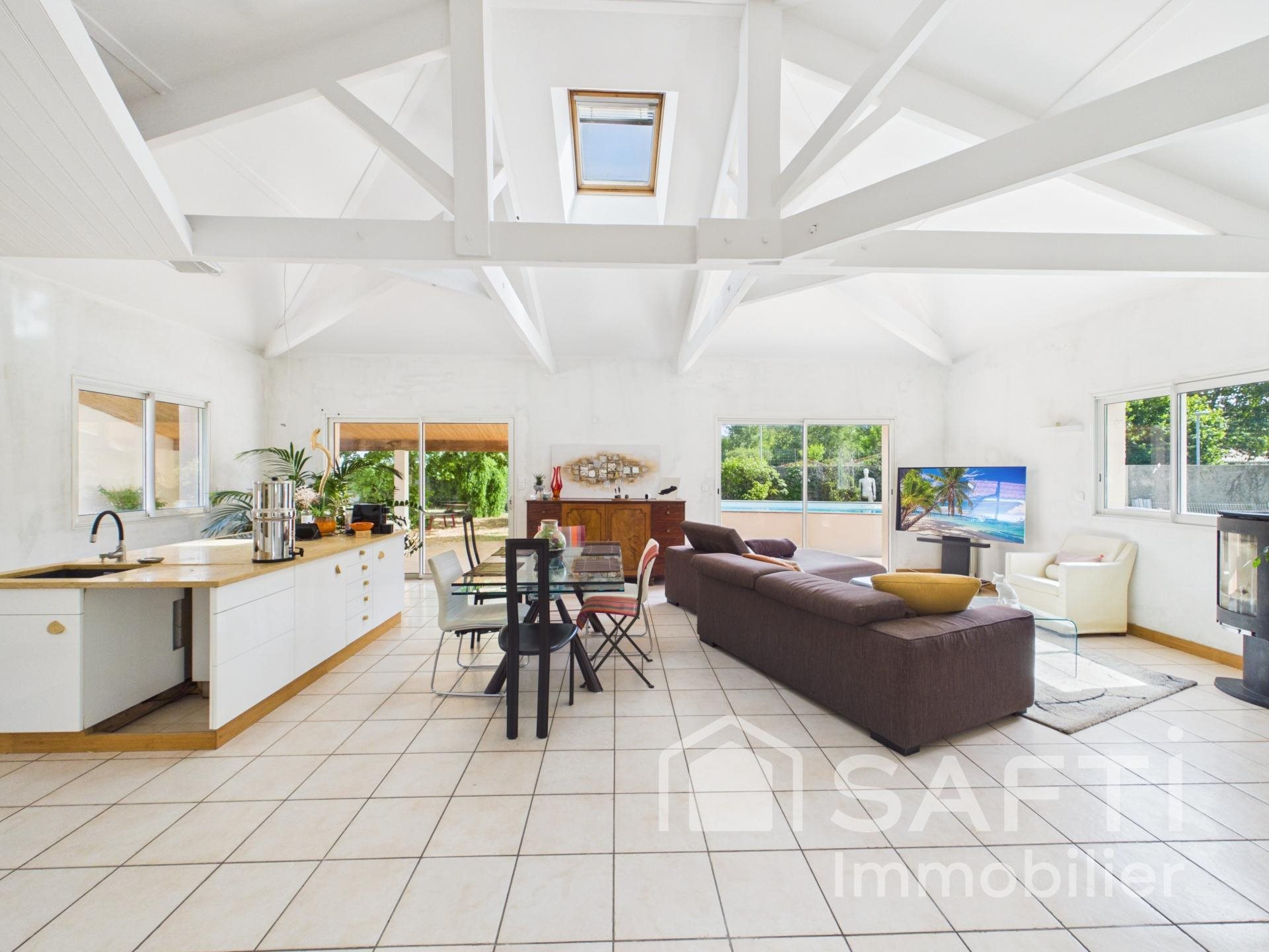 Maison à vendre, 155m², Le Taillan-Médoc
