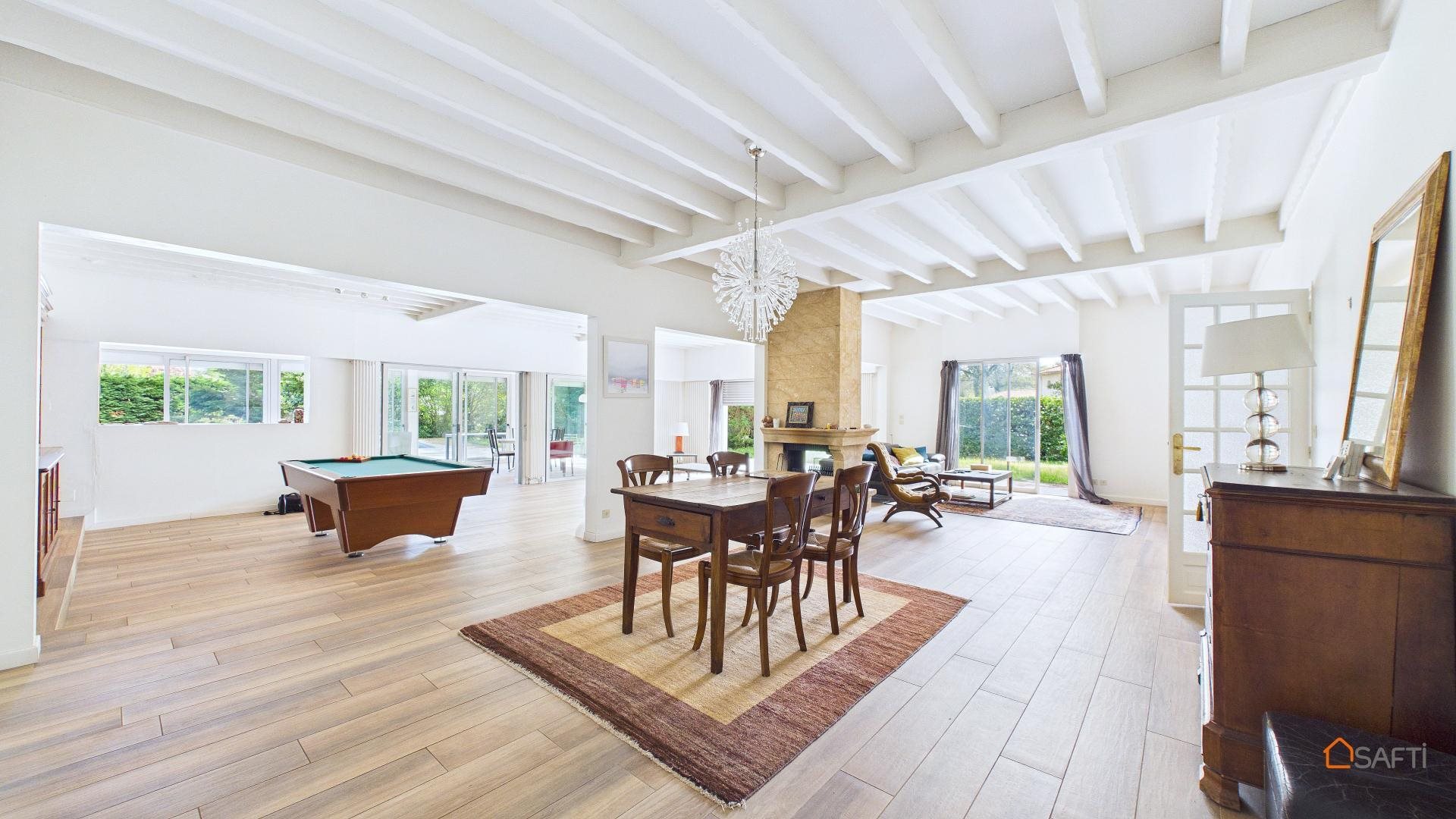 Maison à vendre, 270m², Saint-Aubin-de-Médoc