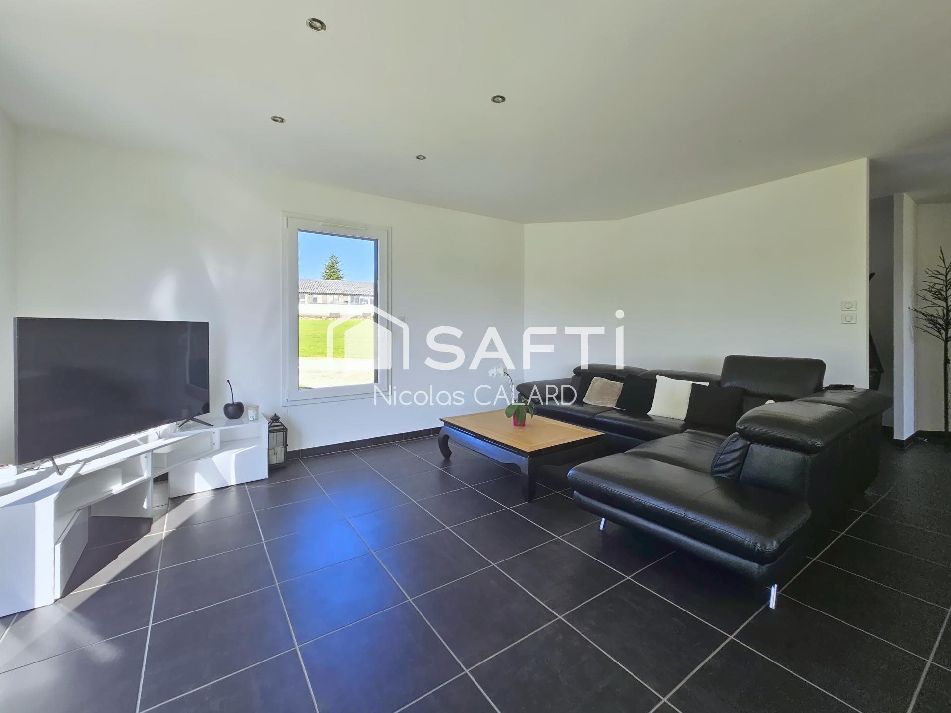 Maison à vendre, 125m², Sornay