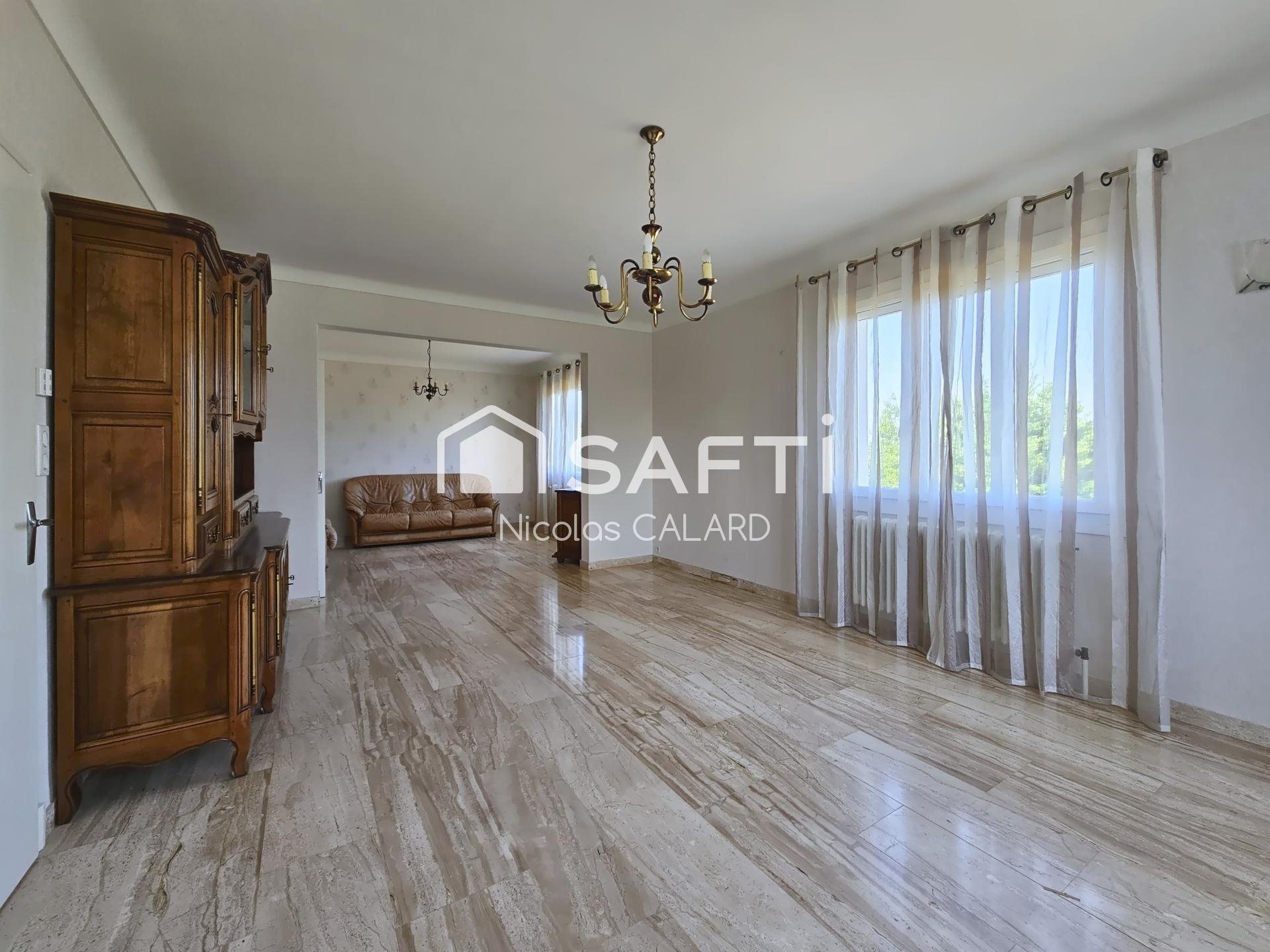 Maison à vendre, 198m², Sornay