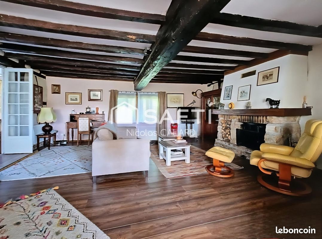 Maison à vendre, 194m², L'Abergement-Sainte-Colombe