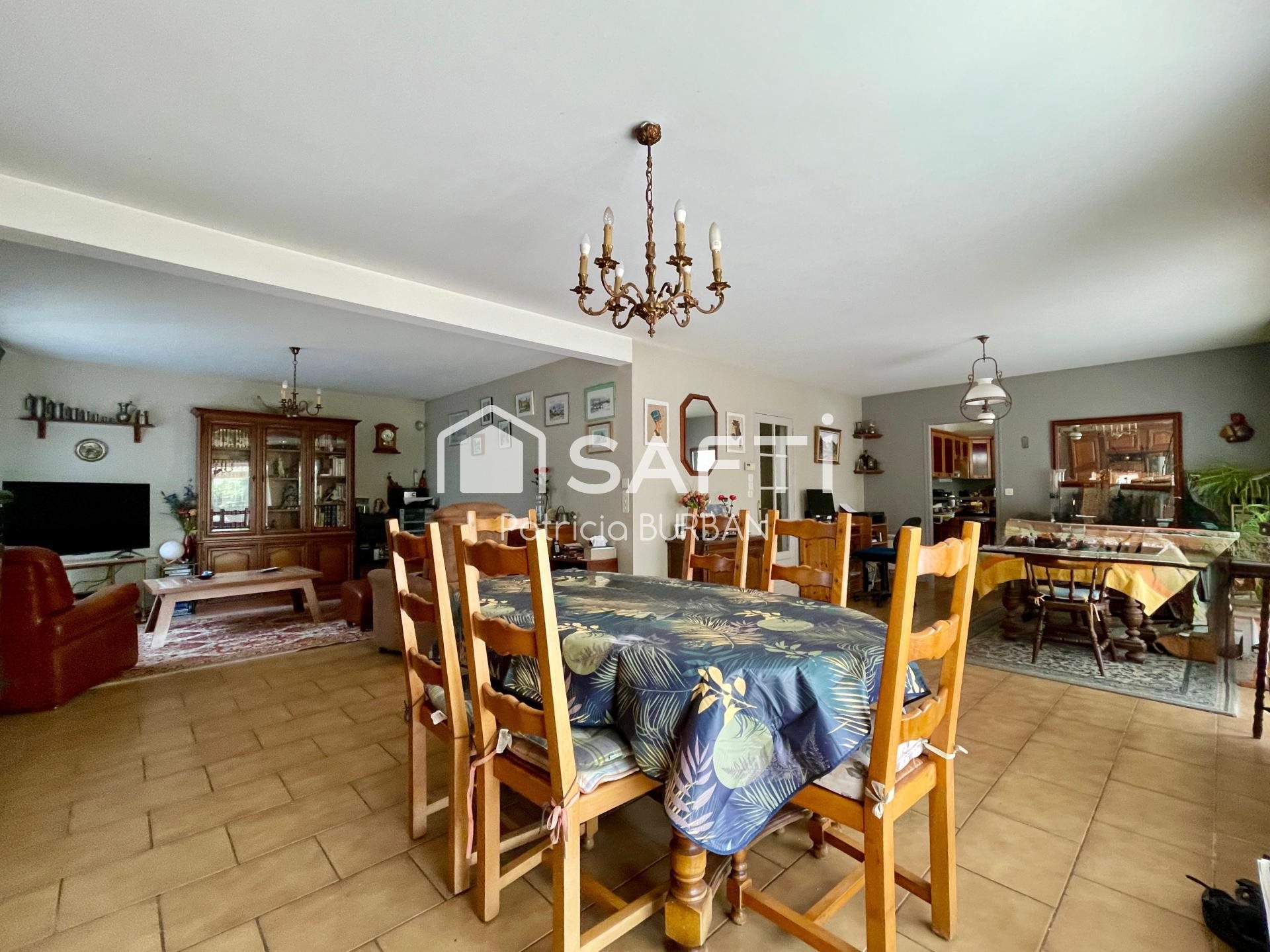 Maison à vendre, 143m², Questembert