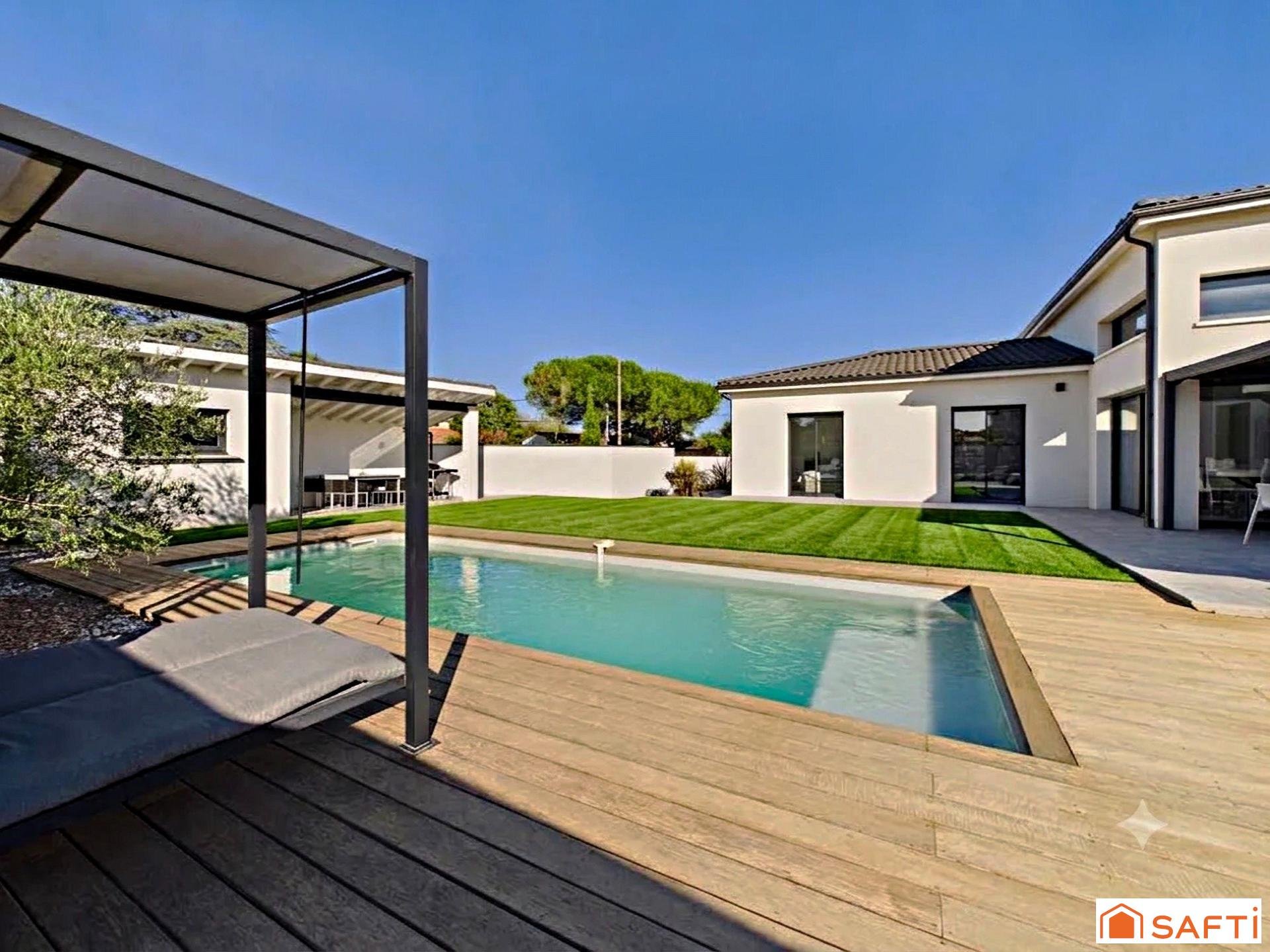 Maison à vendre, 160m², Larra