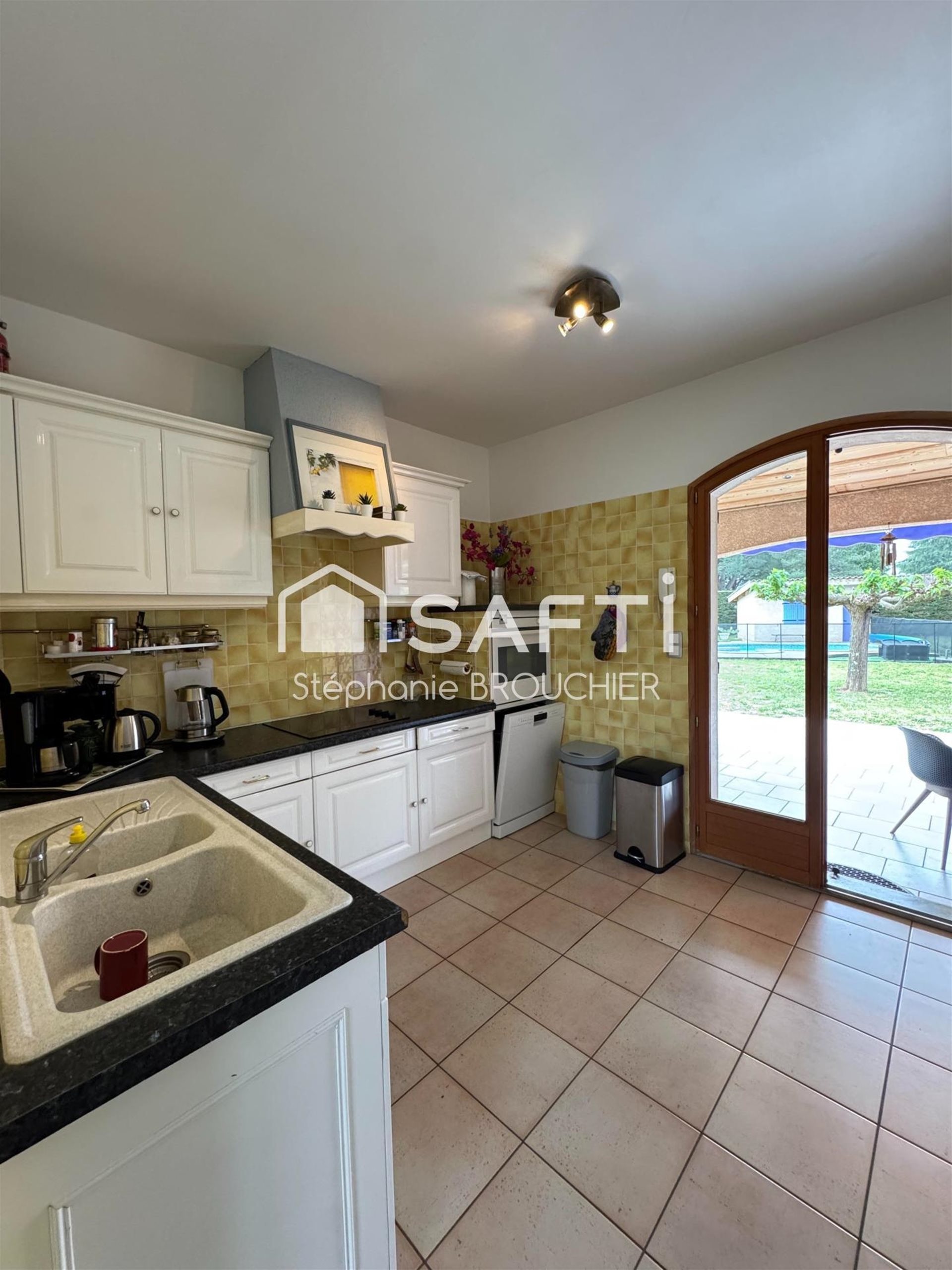 Maison à vendre, 112m², Sampzon
