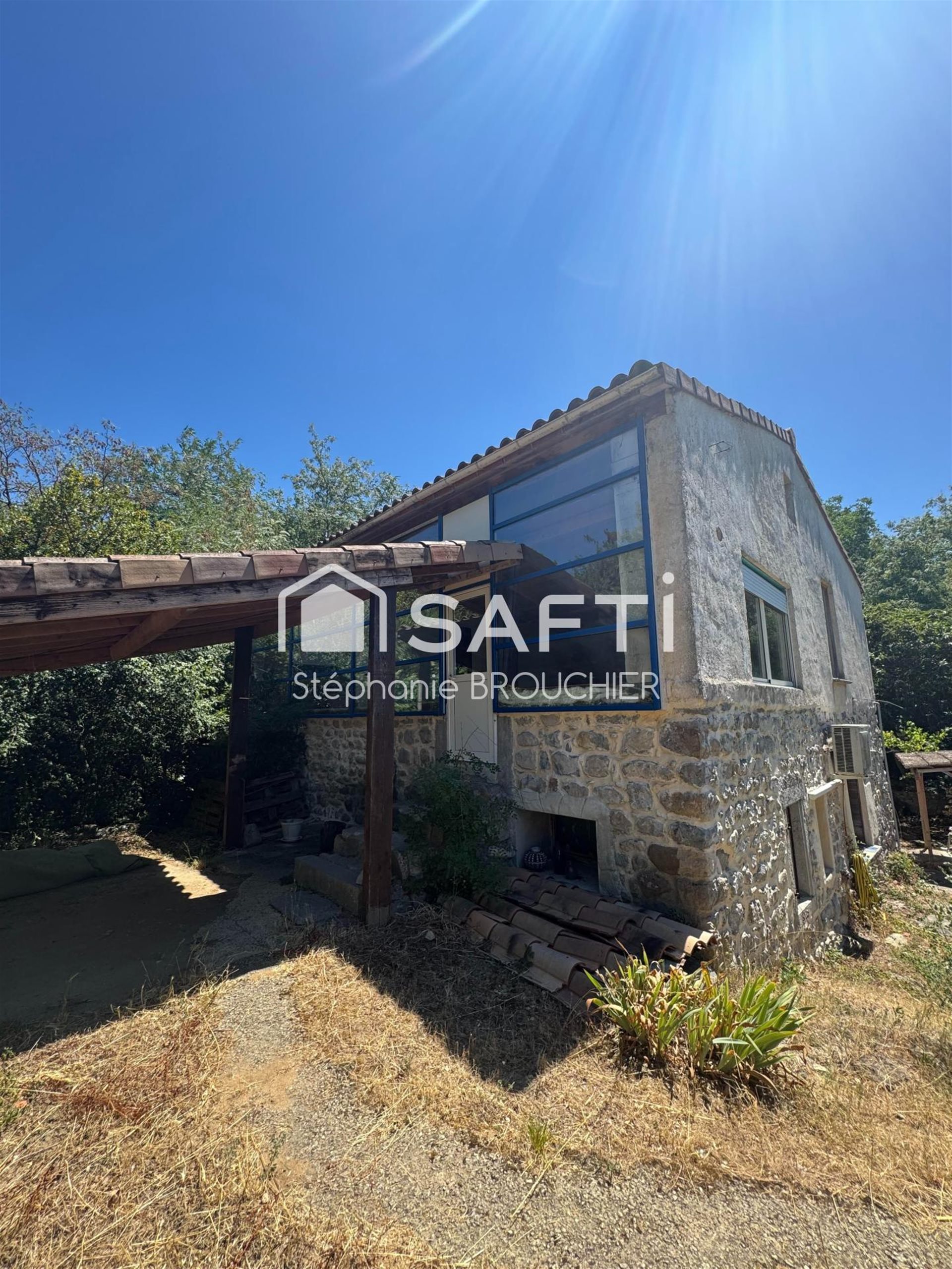Maison à vendre, 137m², Sampzon
