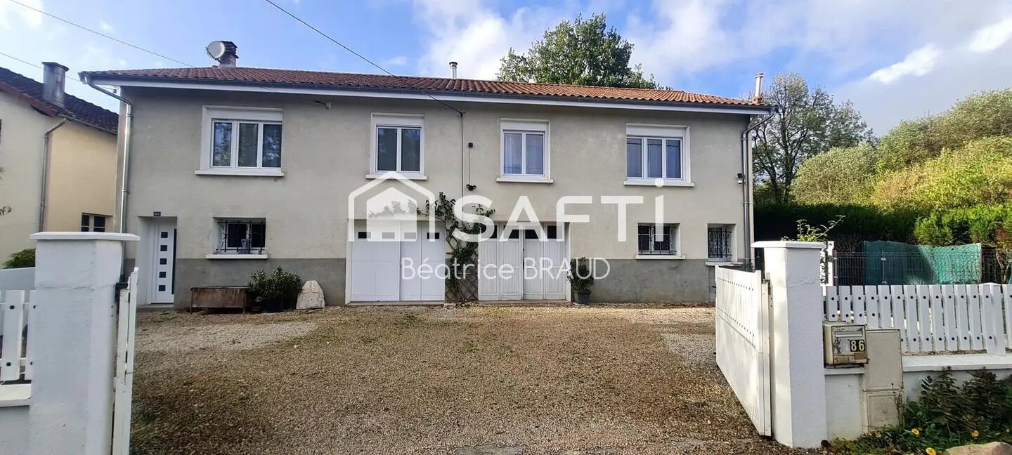 Maison à vendre, 135m², Chabanais