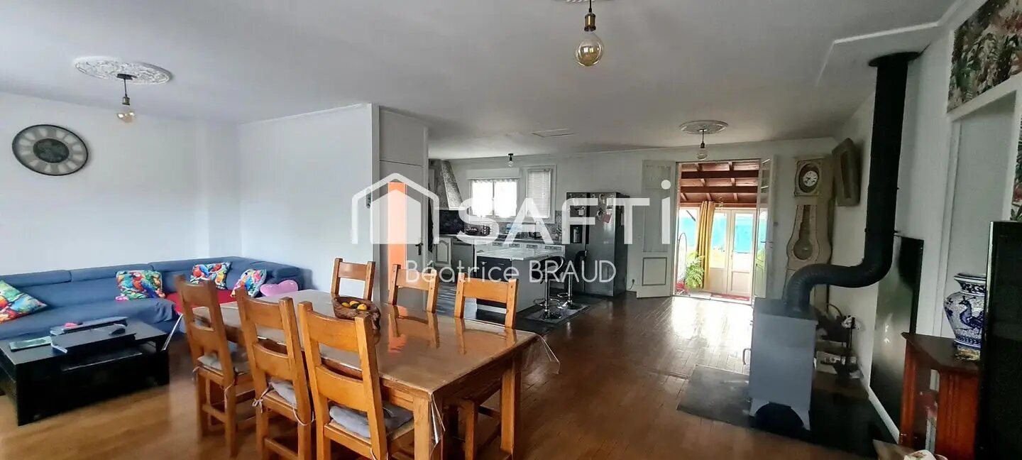 Maison à vendre, 135m², Chabanais