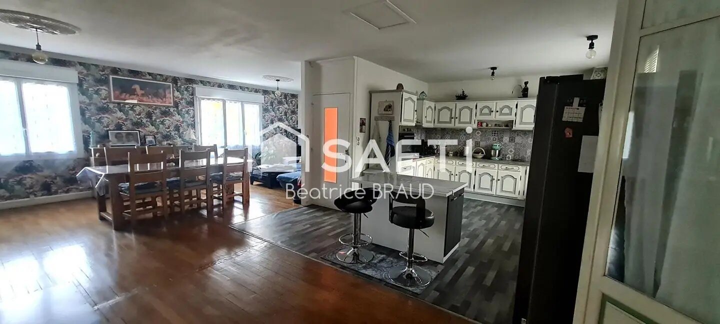 Maison à vendre, 135m², Chabanais