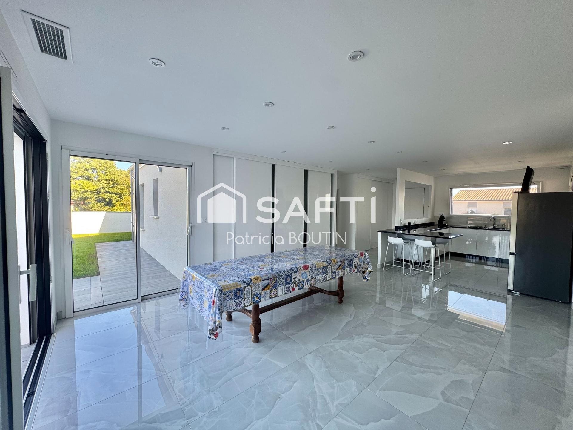 Maison à vendre, 138m², Cherveux