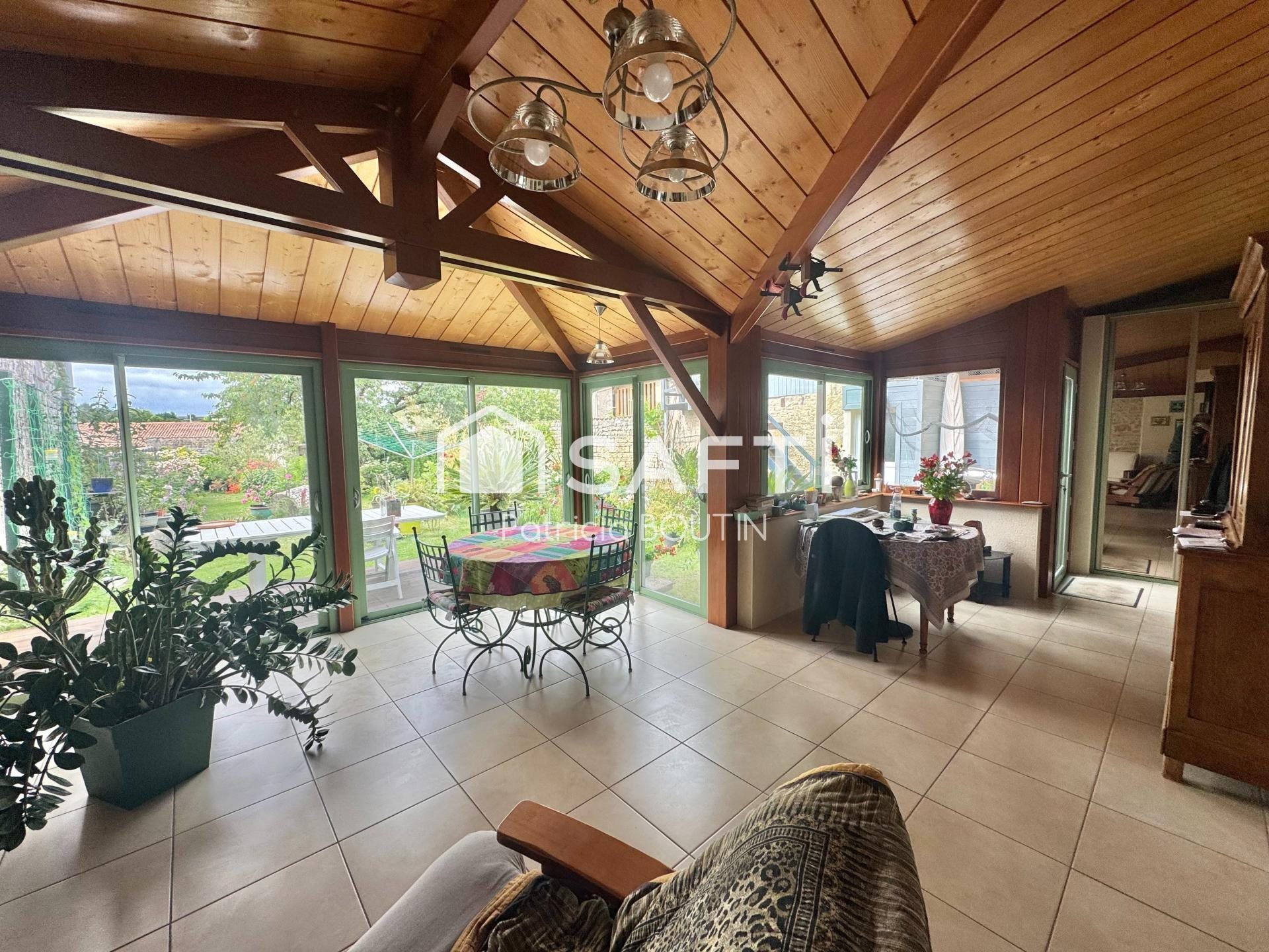 Maison à vendre, 145m², Saint-Maxire