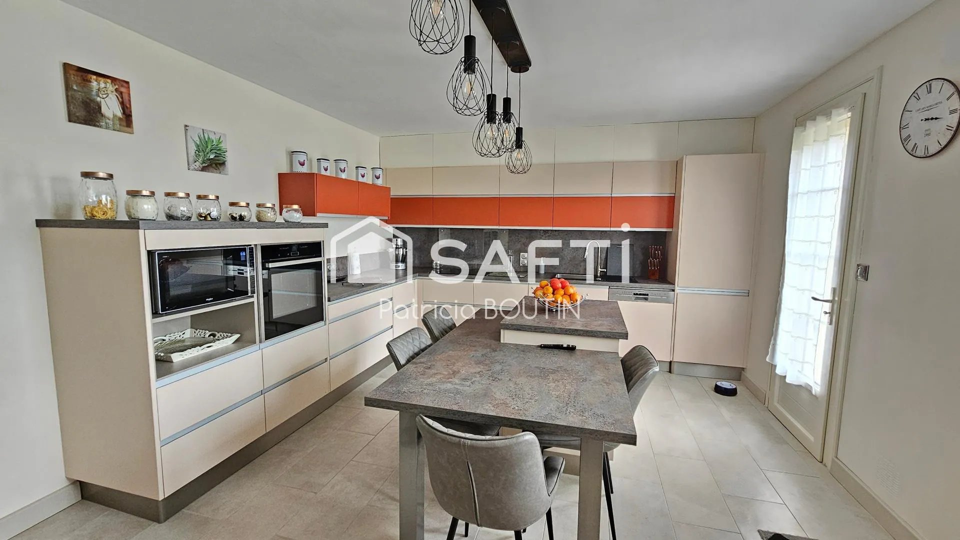 Maison à vendre, 148m², Chauray
