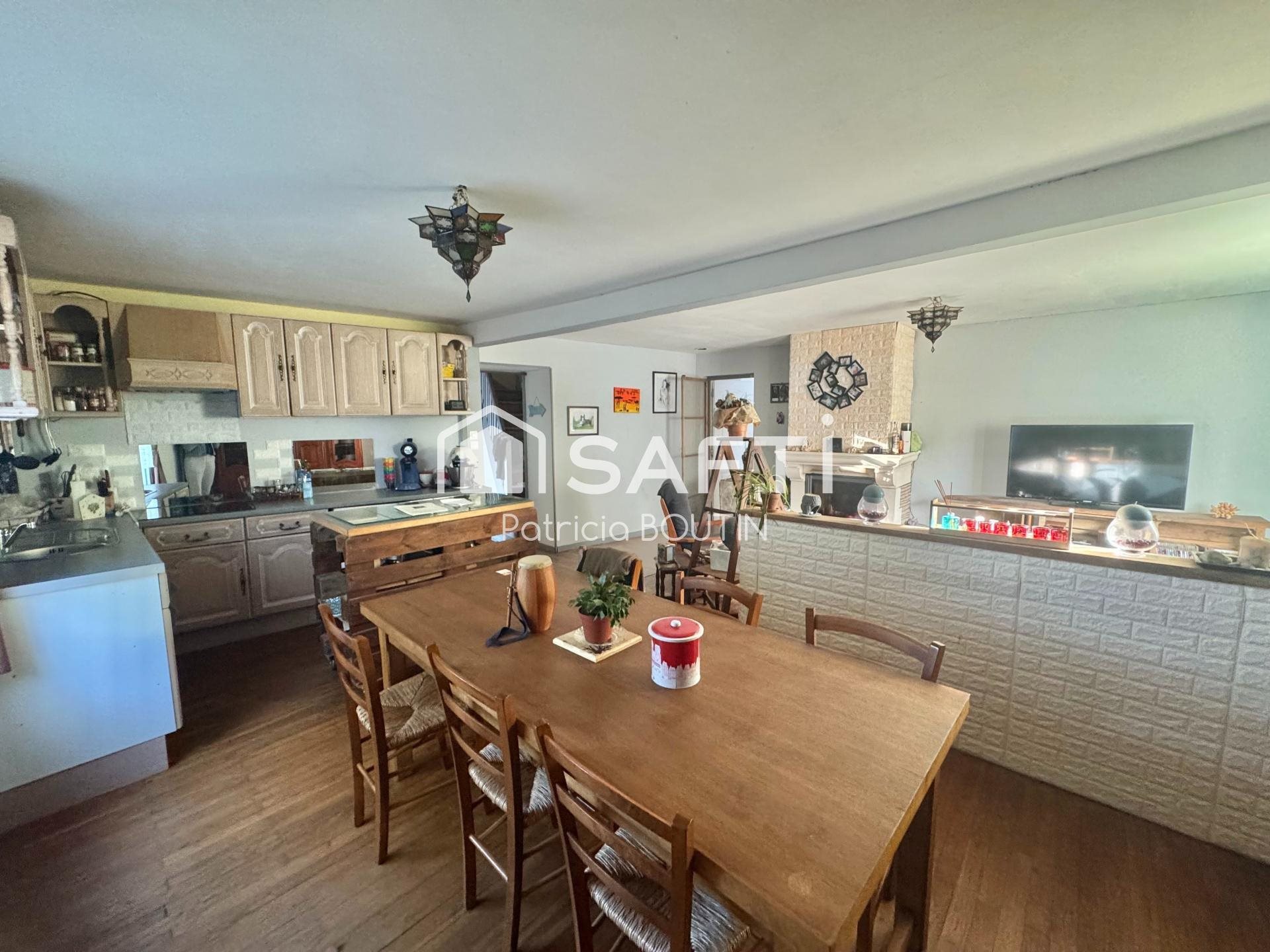 Maison à vendre, 142m², Champdeniers-Saint-Denis