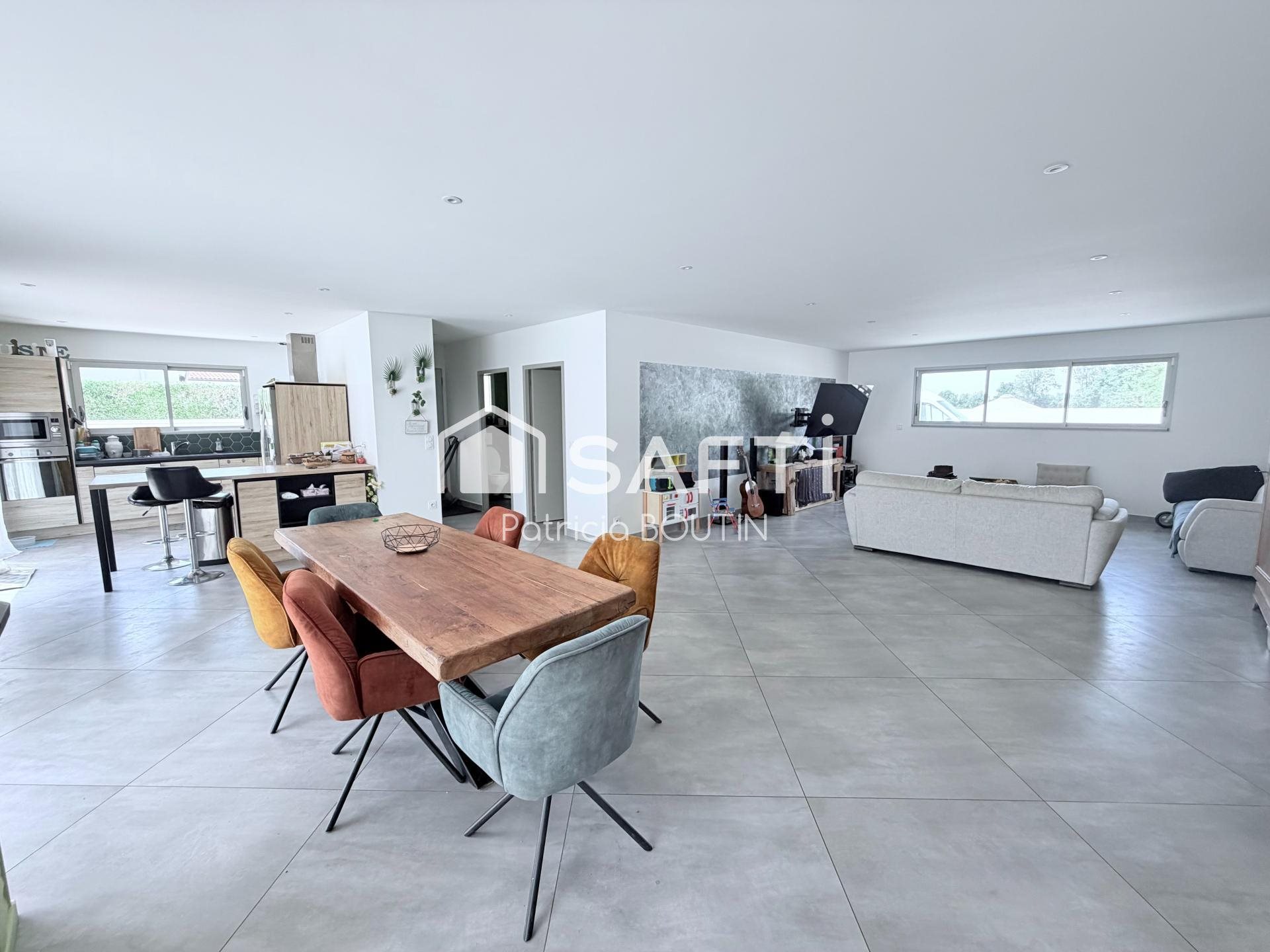 Maison à vendre, 154m², Fors