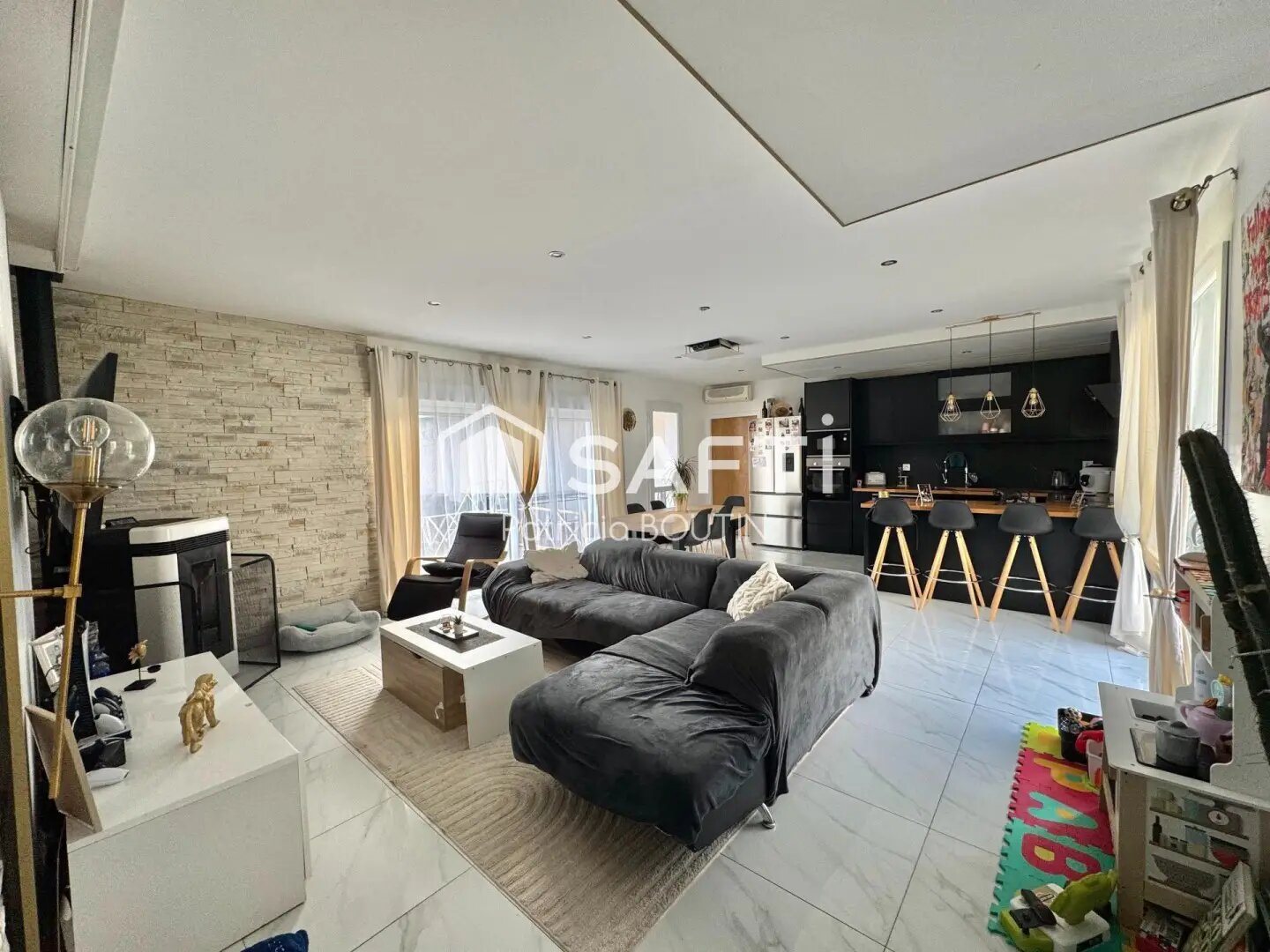 Maison à vendre, 121m², Saint-Maxire
