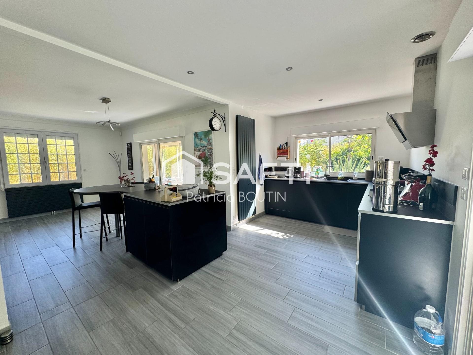 Maison à vendre, 182m², Benet
