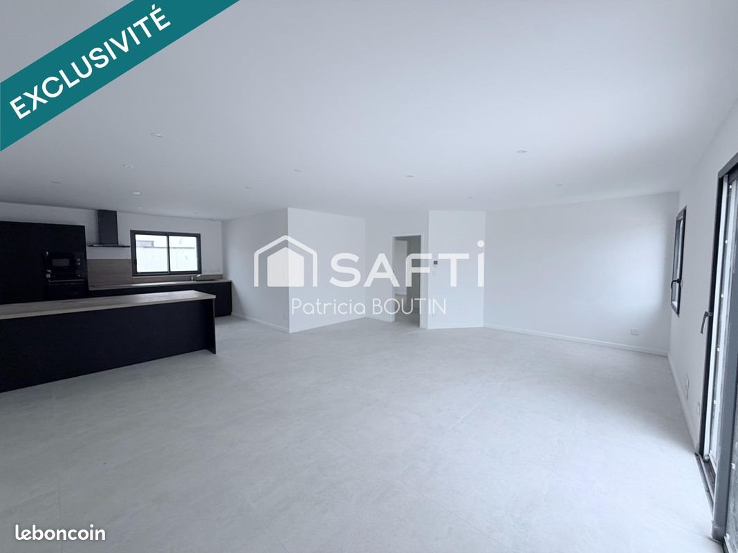 Maison à vendre, 99m², Aiffres
