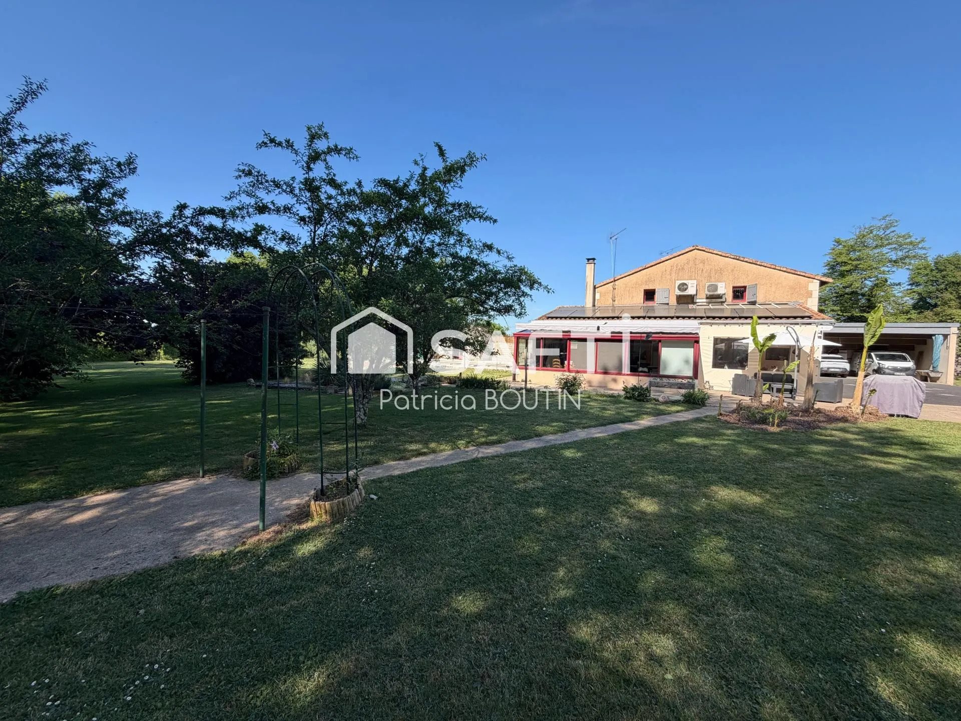 Maison à vendre, 262m², Lezay
