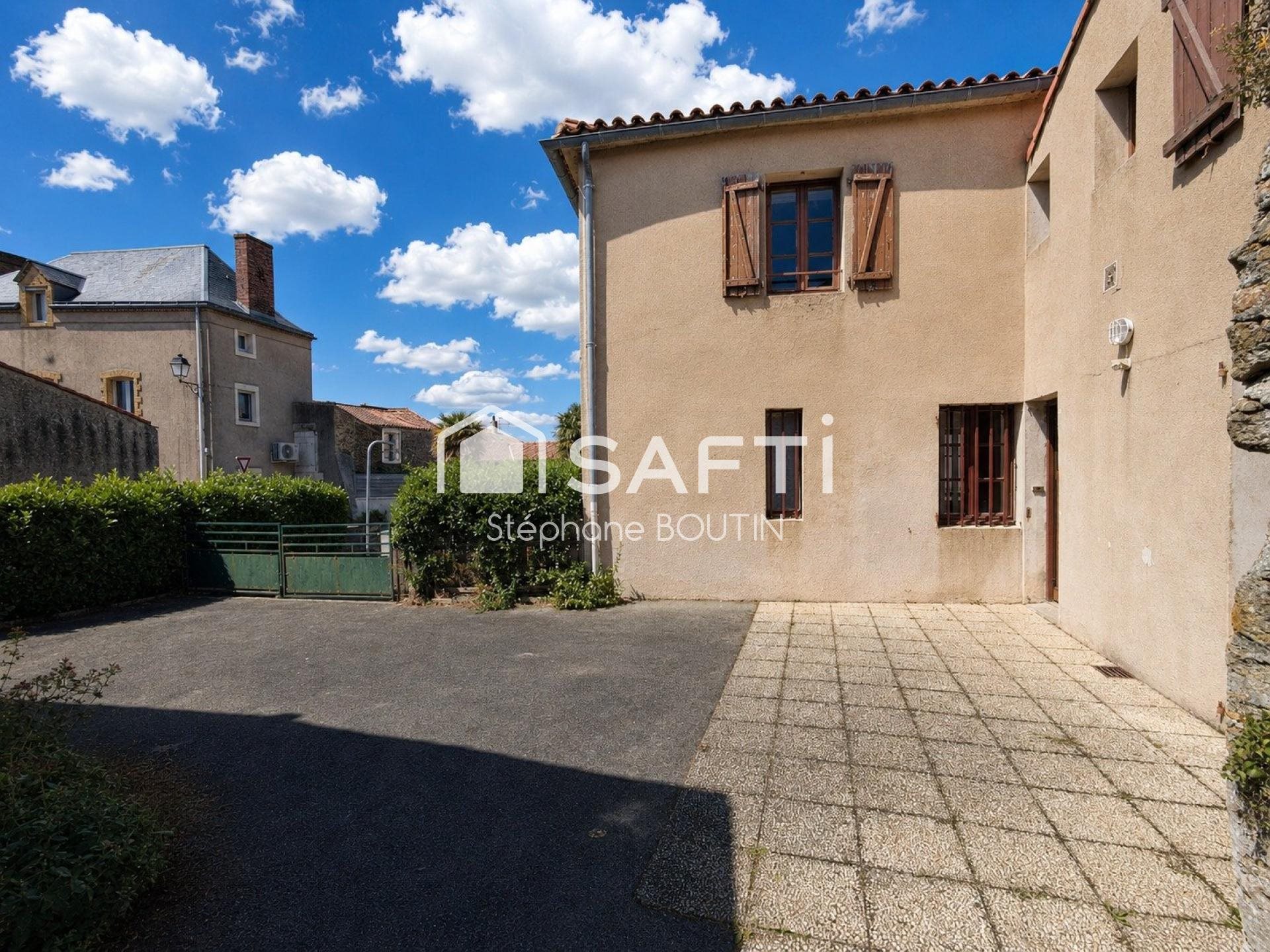 Maison à vendre, 158m², Sigournais