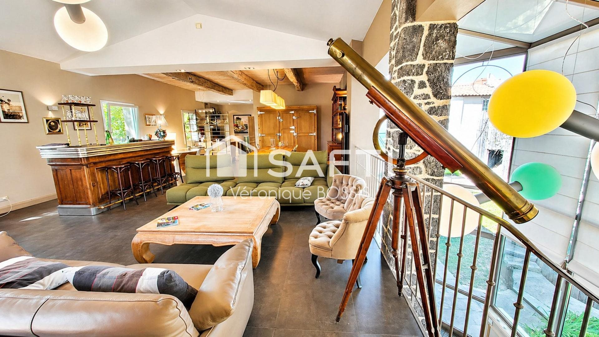 Maison à vendre, 205m², Nesmy