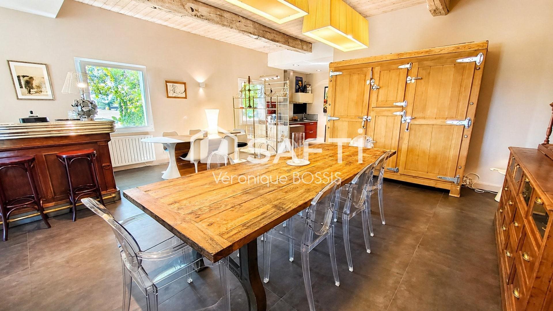Maison à vendre, 205m², Nesmy
