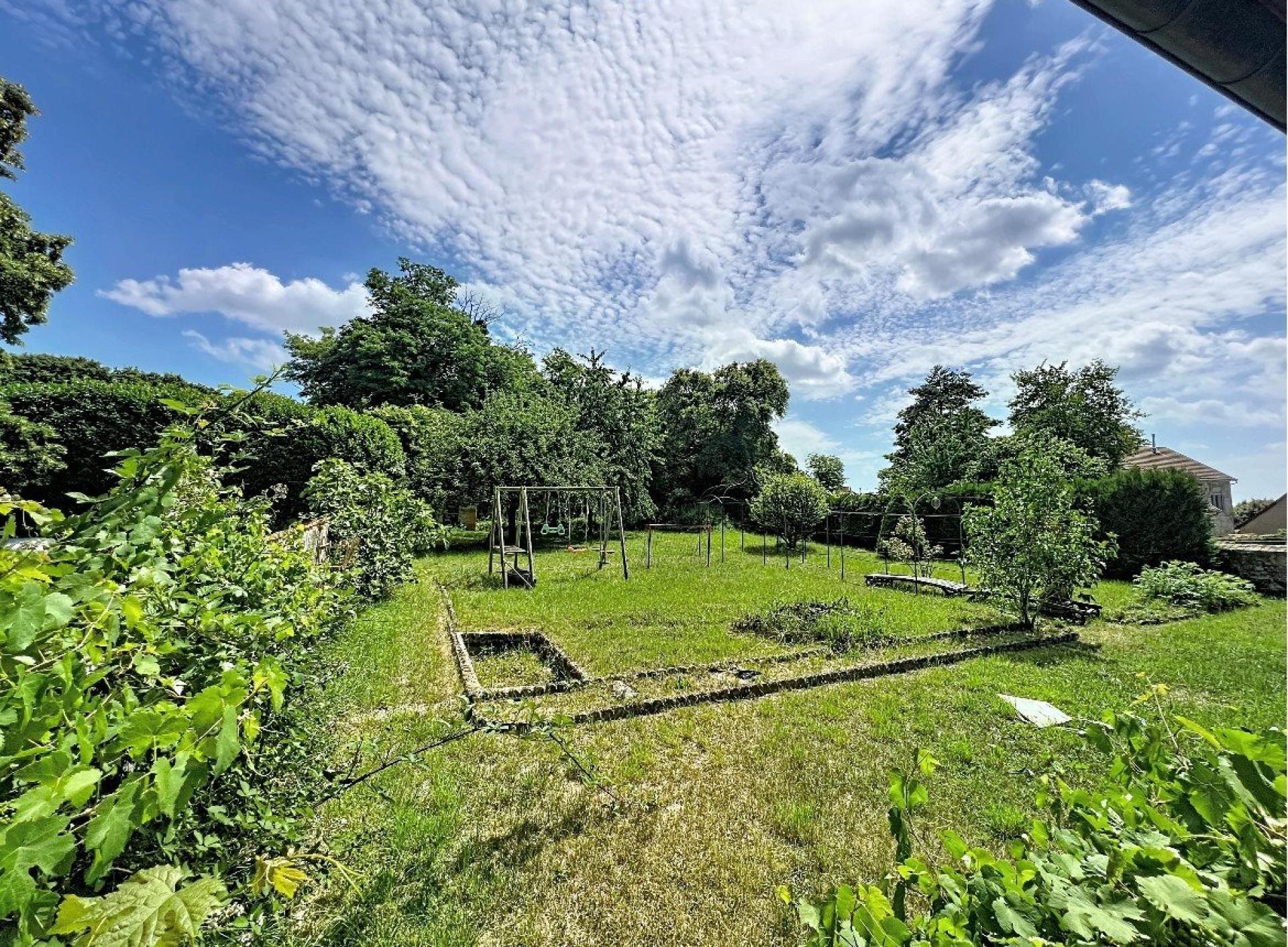 Maison à vendre, 271m², Beaujeu-Saint-Vallier-Pierrejux-et-Quitteur