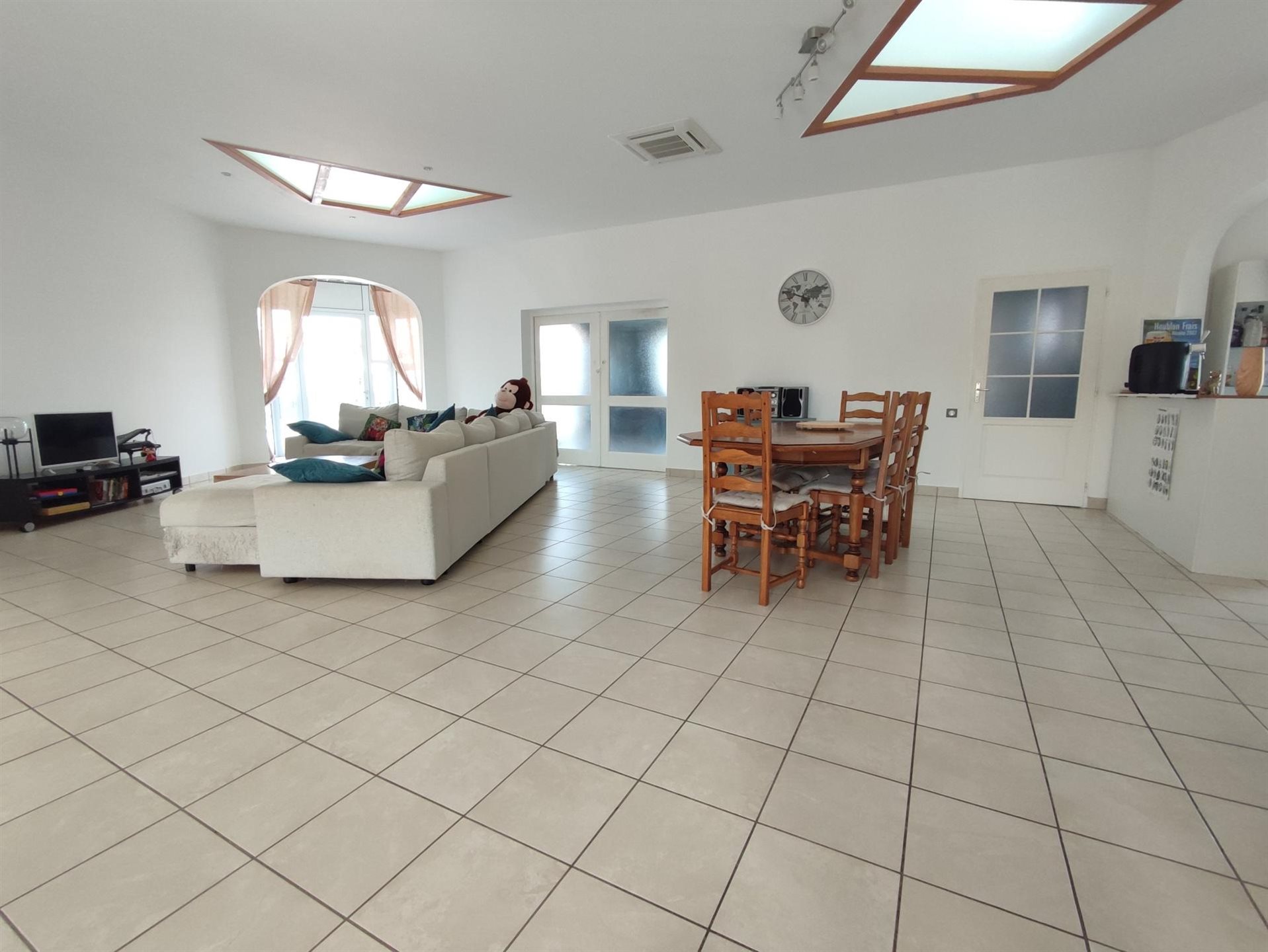 Maison à vendre, 230m², Tavaux