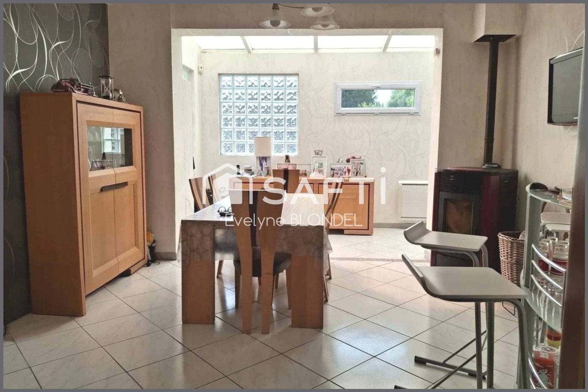 Maison à vendre, 132m², Hermes